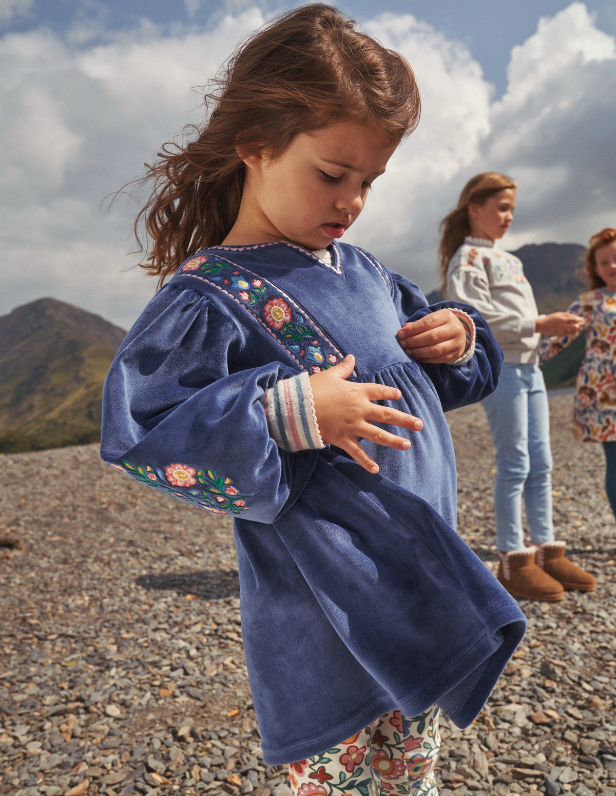 Robe brodée en velours-Bleu marine universitaire-4