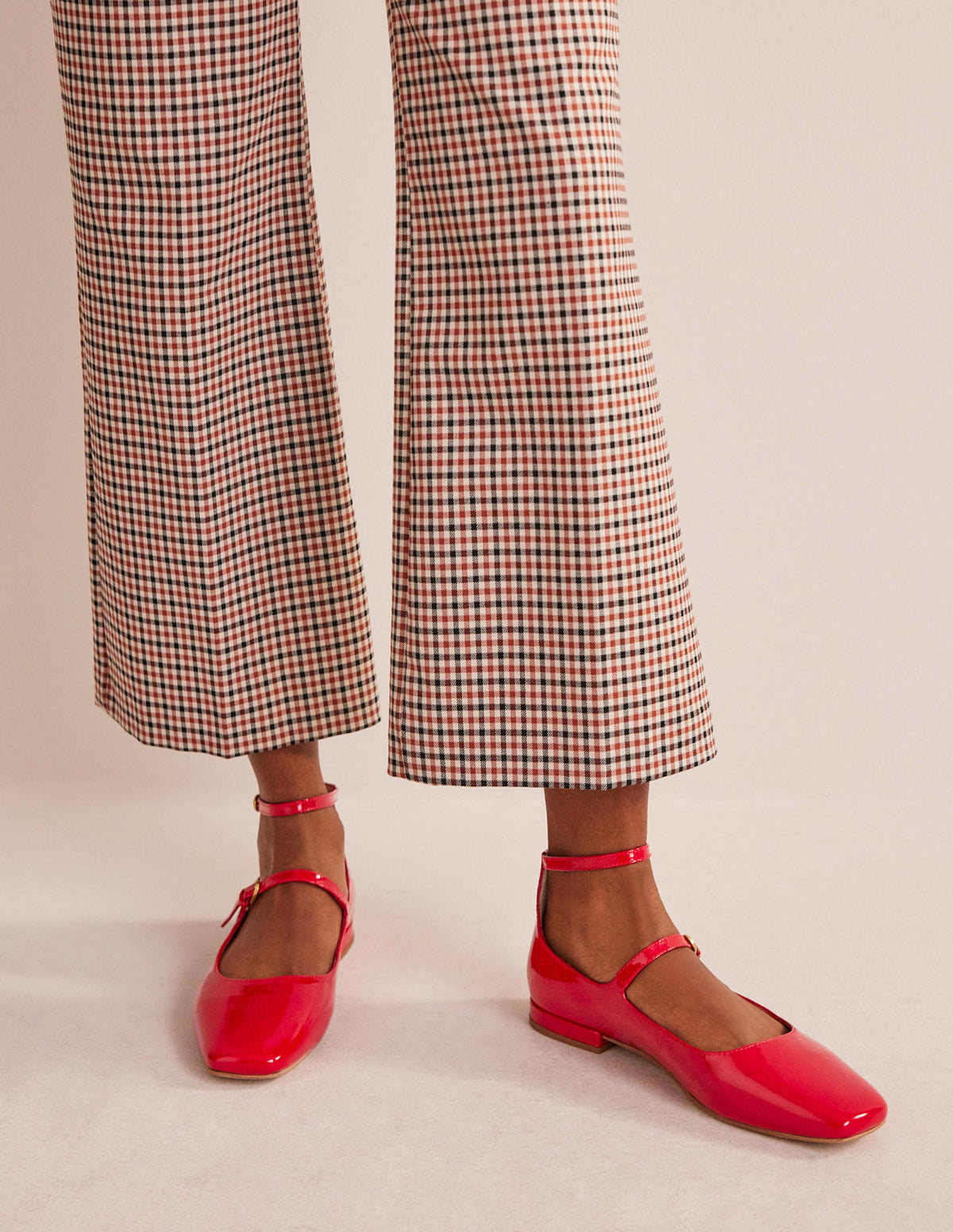 Mary-Jane-Schuhe mit doppeltem Riemen-Pepperoni Lack - Image 1