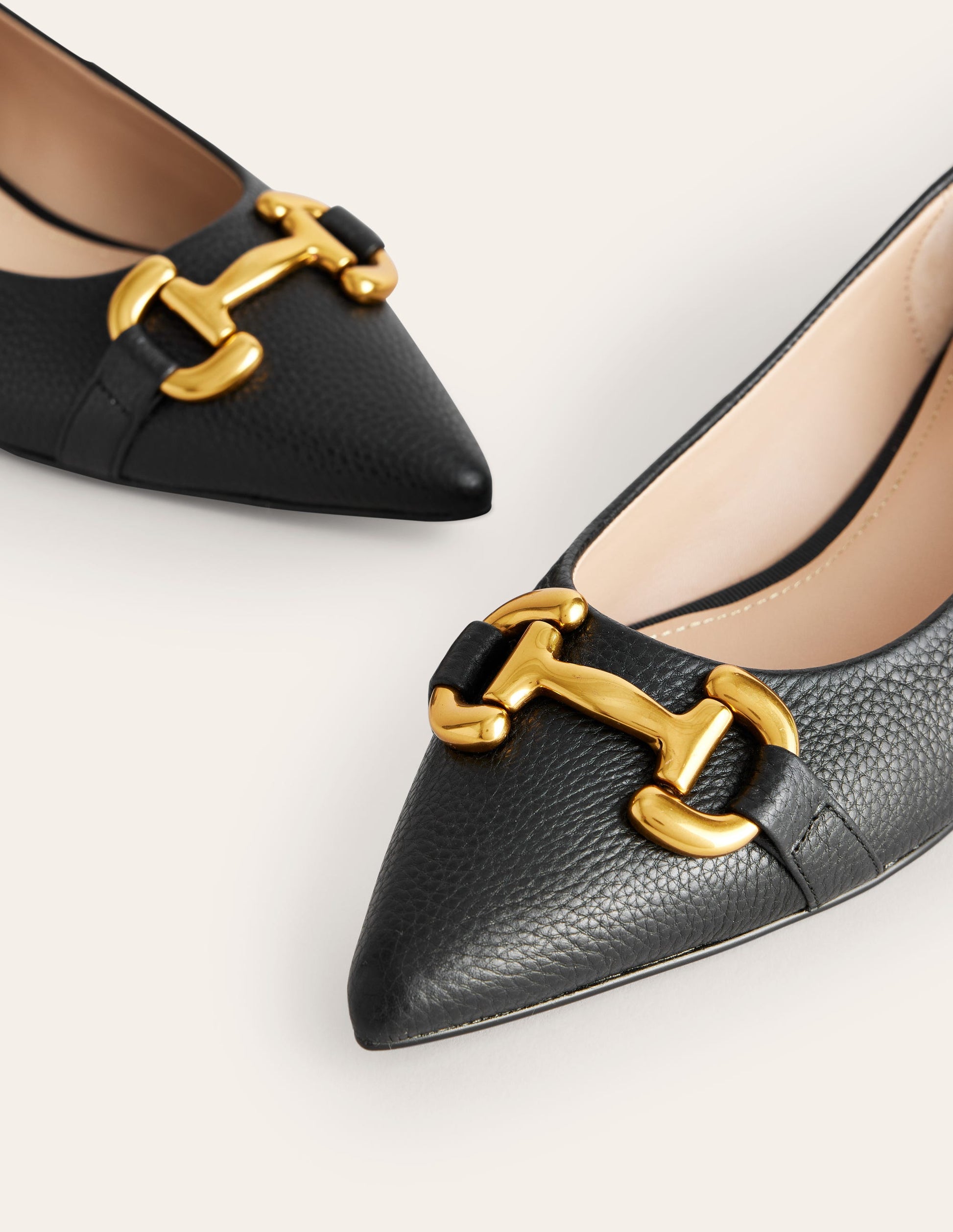 Iris Ballerinas mit Trensendetail-Schwarz-4