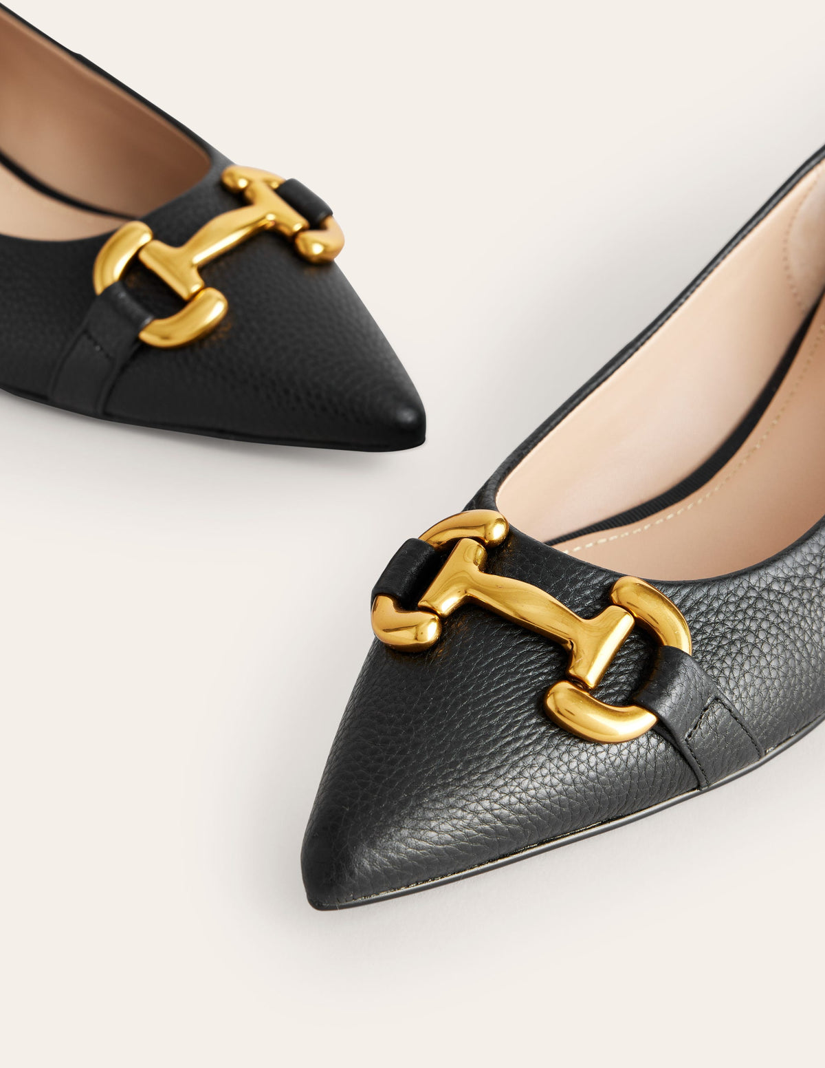 Iris Ballerinas mit Trensendetail-Schwarz - Image 4
