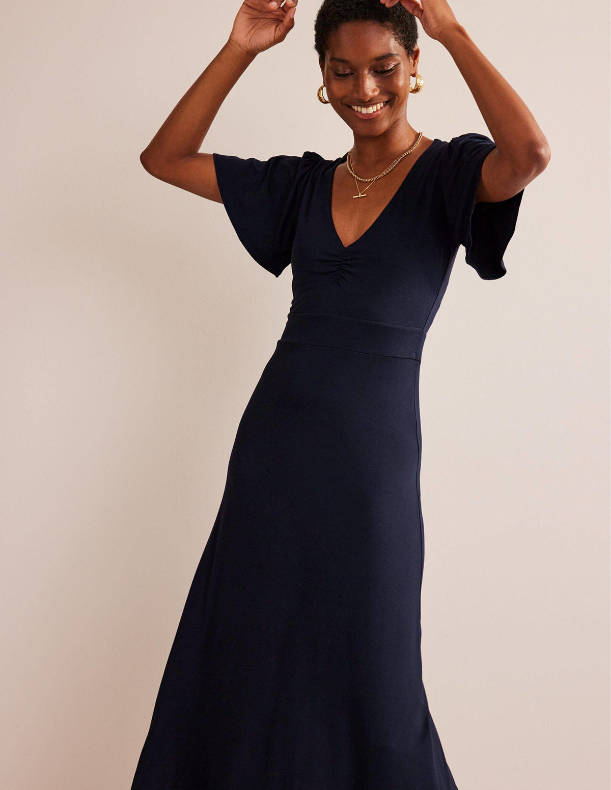 Kleid mit V-Ausschnitt-Marineblau-4