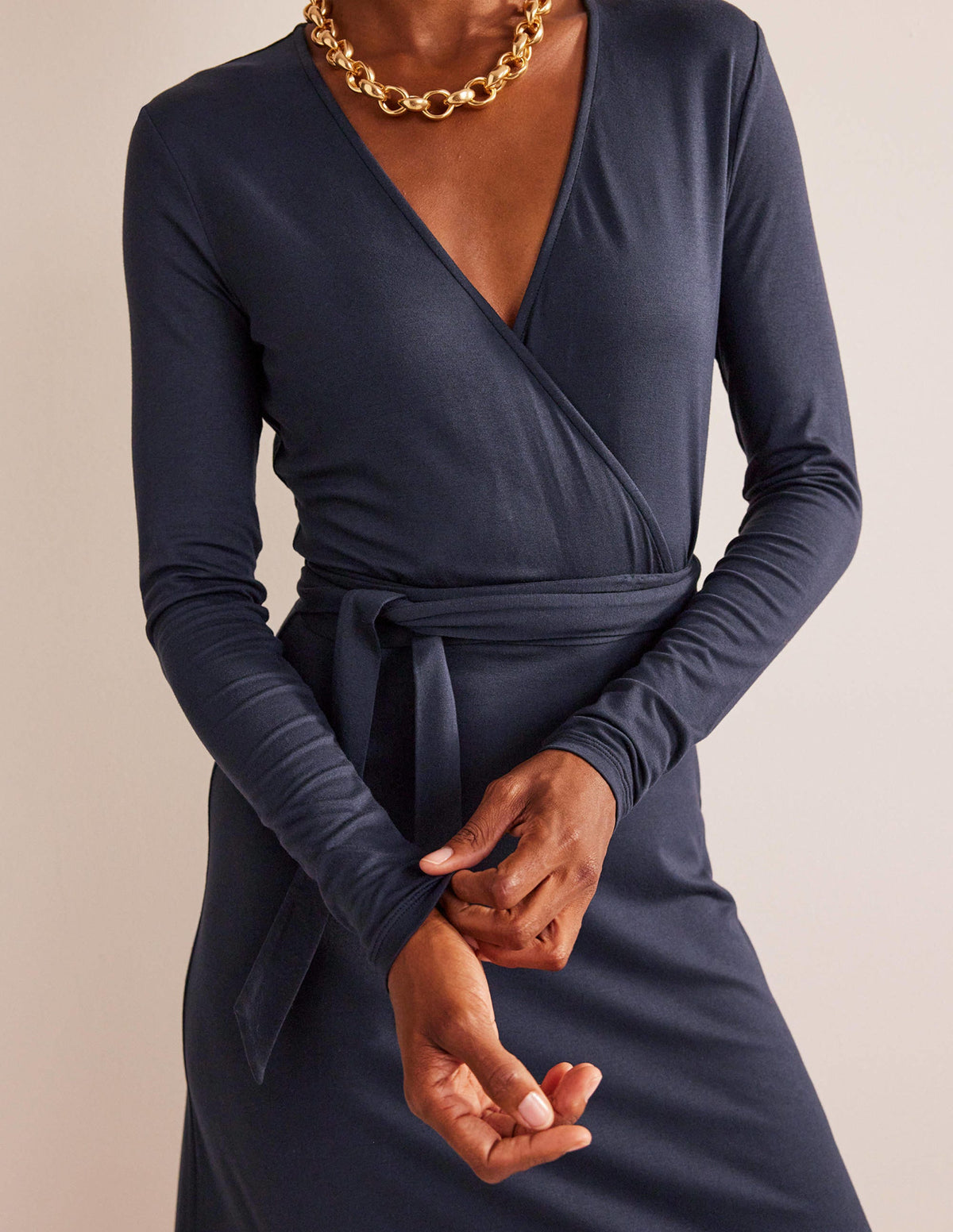Nina Jersey-Midikleid-Marineblau-2