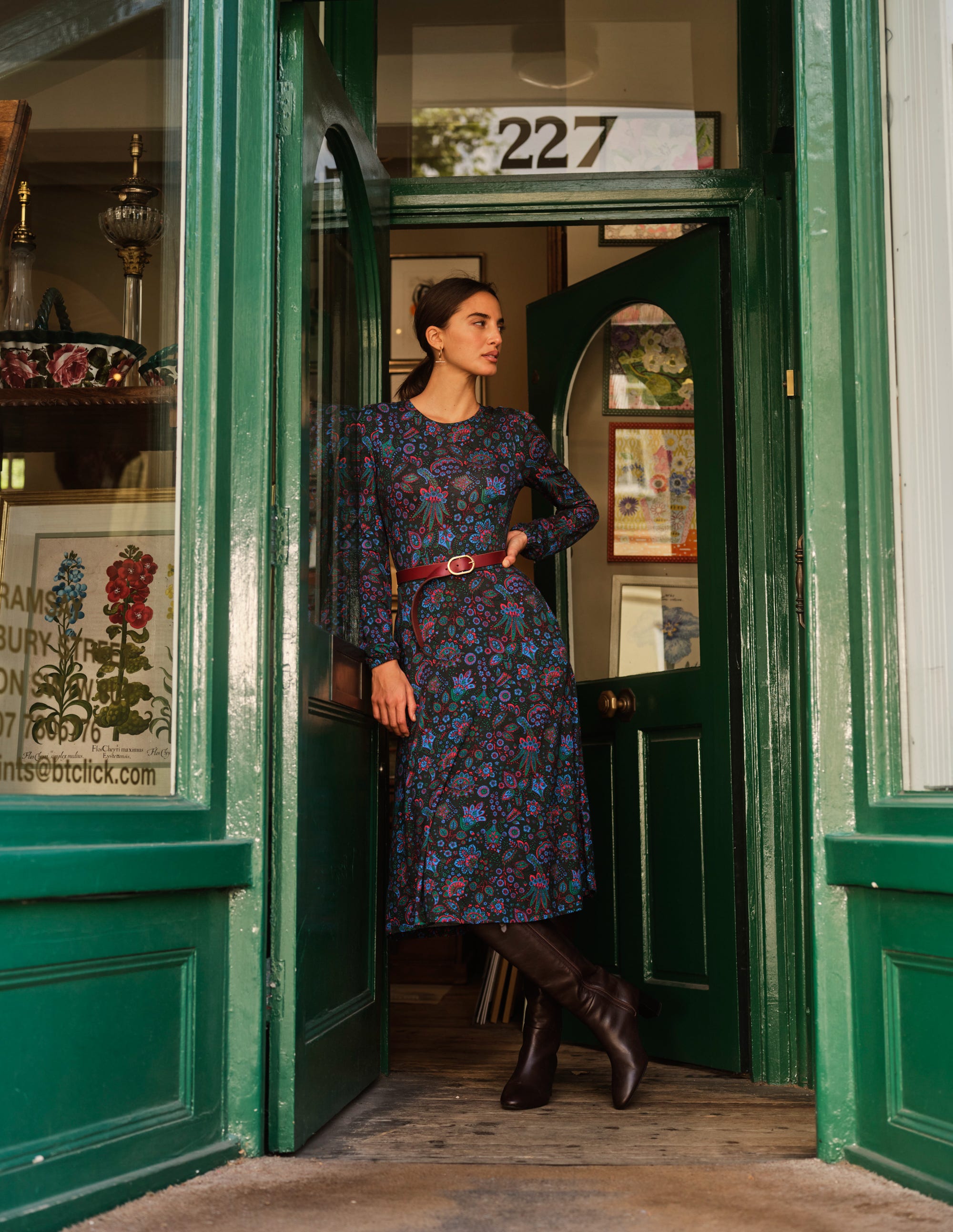 Camille Midikleid aus Jersey-Chatsworthgrün, Azaleenblüte - Image 5