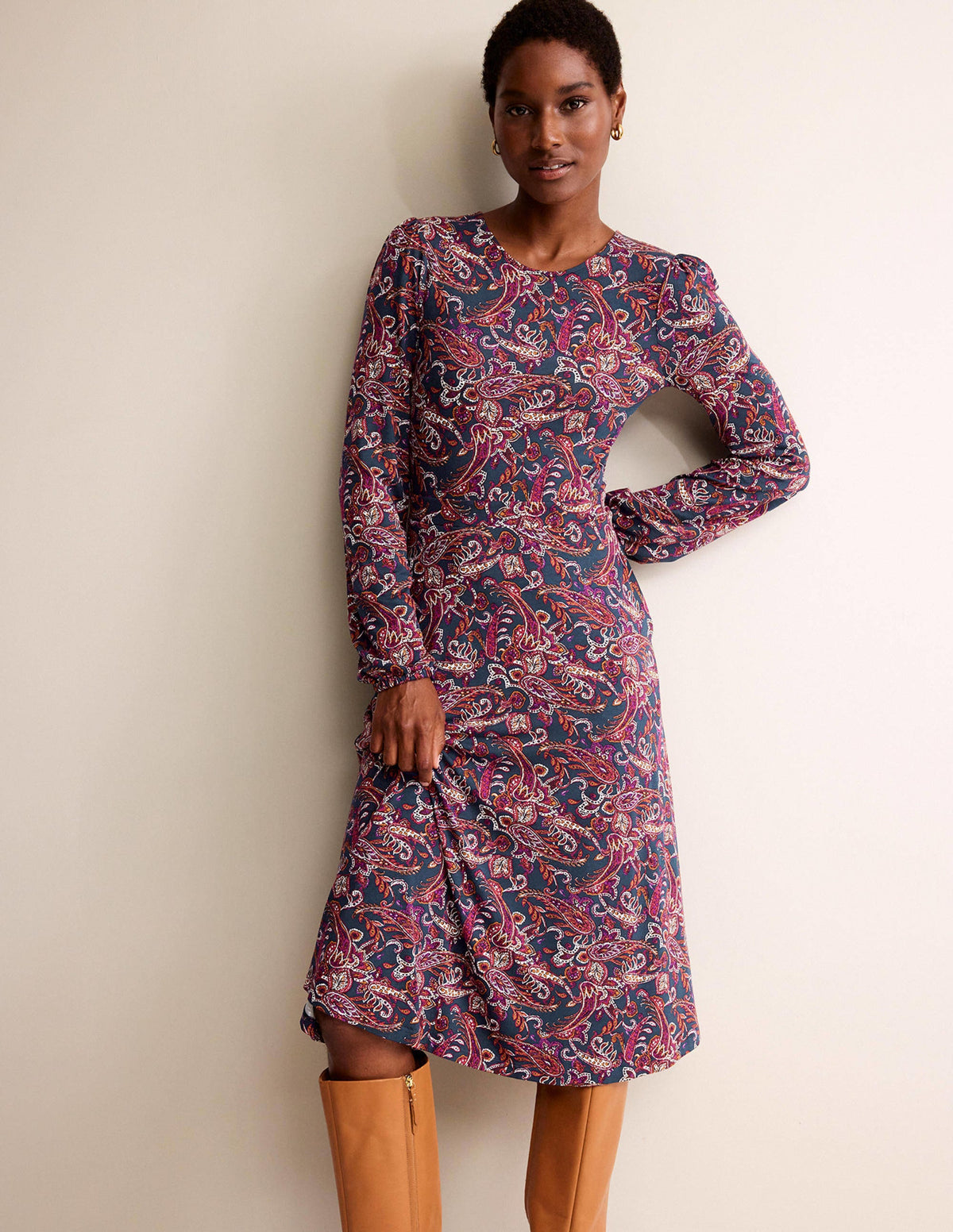Camille Midikleid aus Jersey-Lila Stiefmütterchen, Paisley Rasen - Image 1