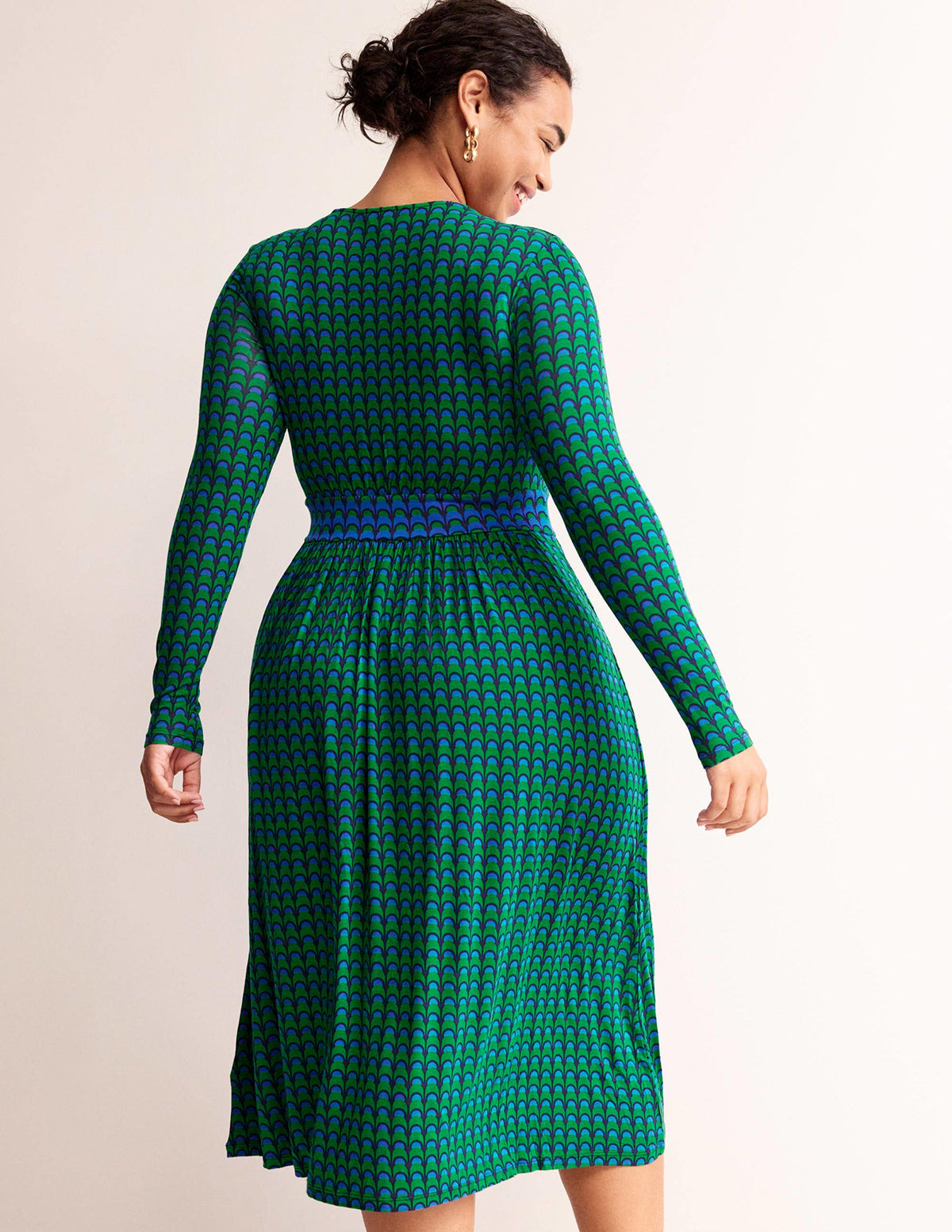Thea Jersey-Midikleid mit langen Ärmeln-Veridiangrün, Geo-Charm-6