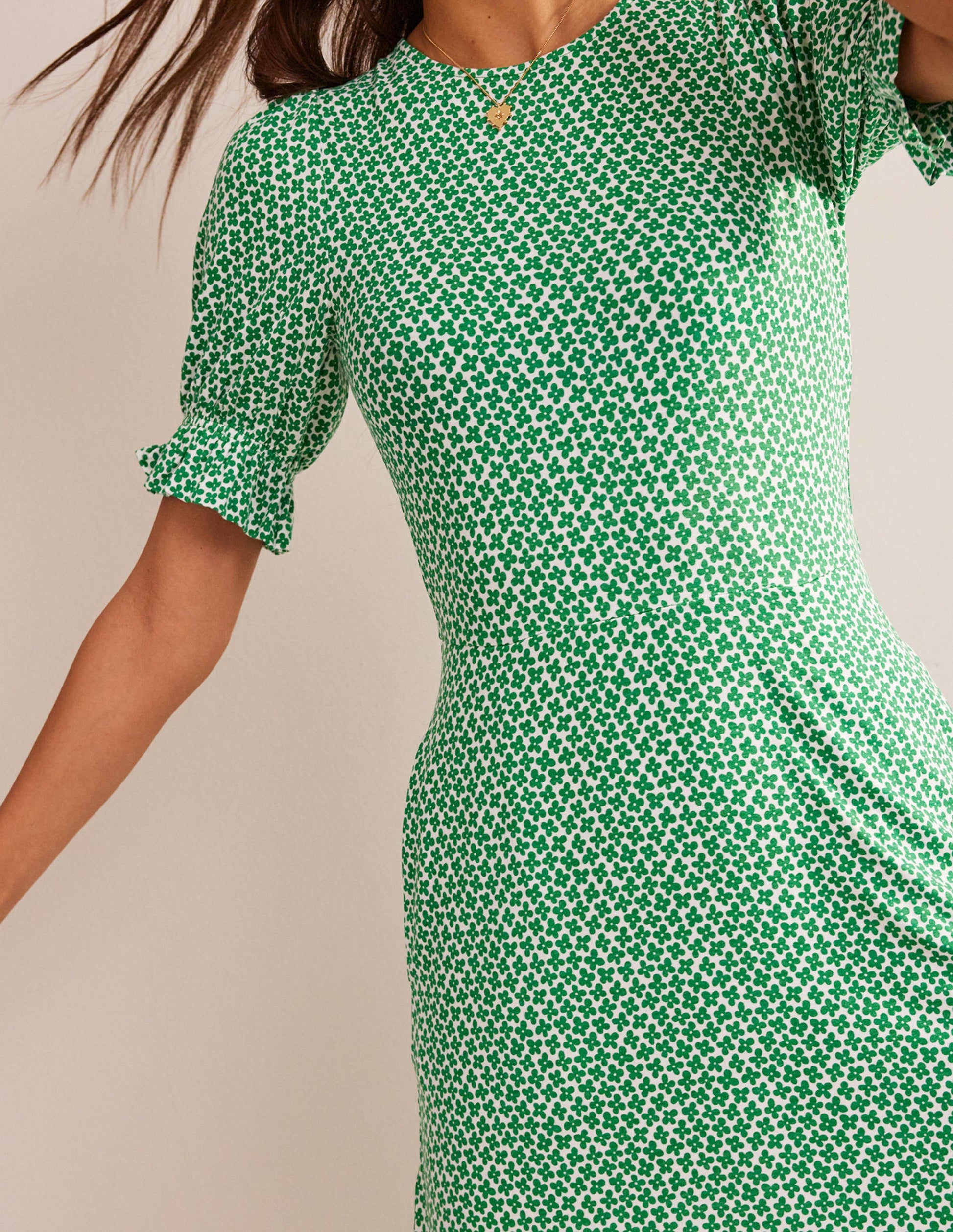 Mini-robe en jersey à manches bouffantes-Vert prairie, motif Daisy Bud-2