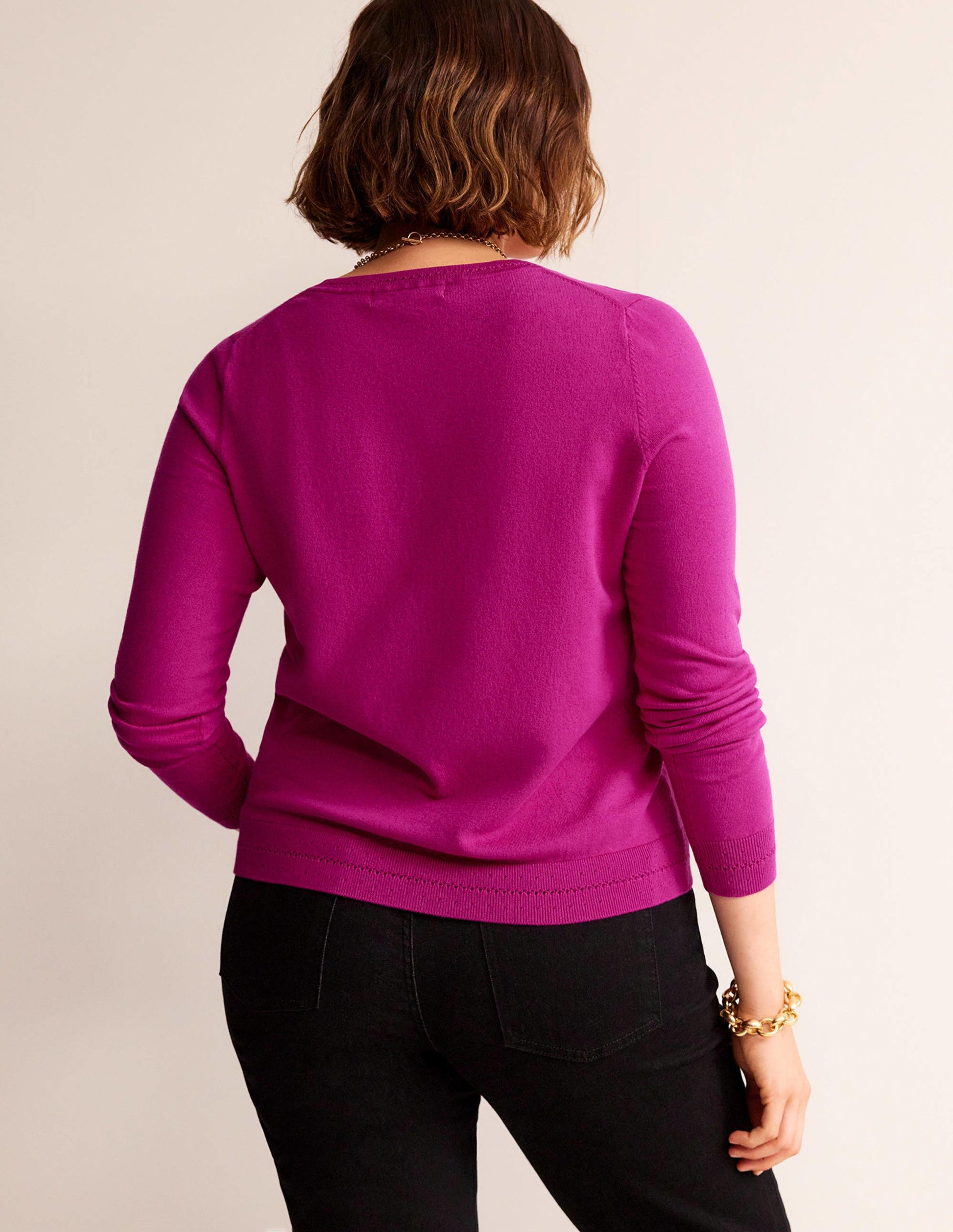 Catriona Pullover aus Baumwolle mit V-Ausschnitt-Festival-Fuchsia-5
