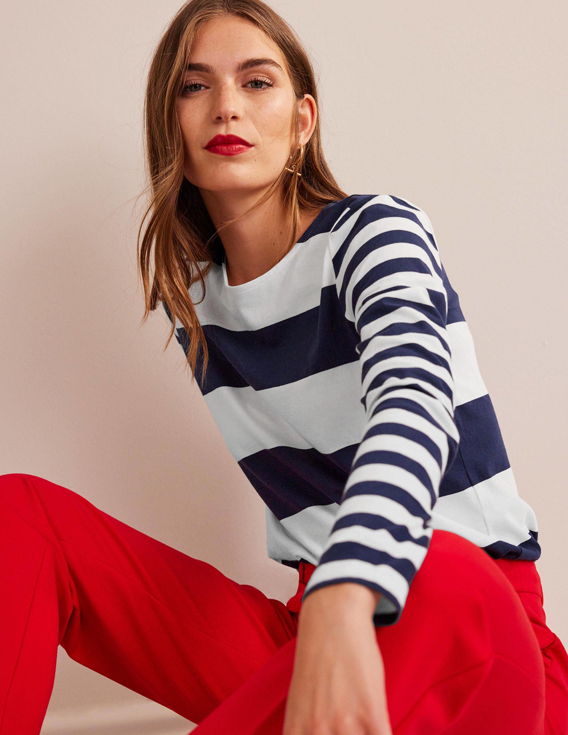 Bea Breton-Shirt mit langen Ärmeln-Französisches Marineblau und Naturweiß-1