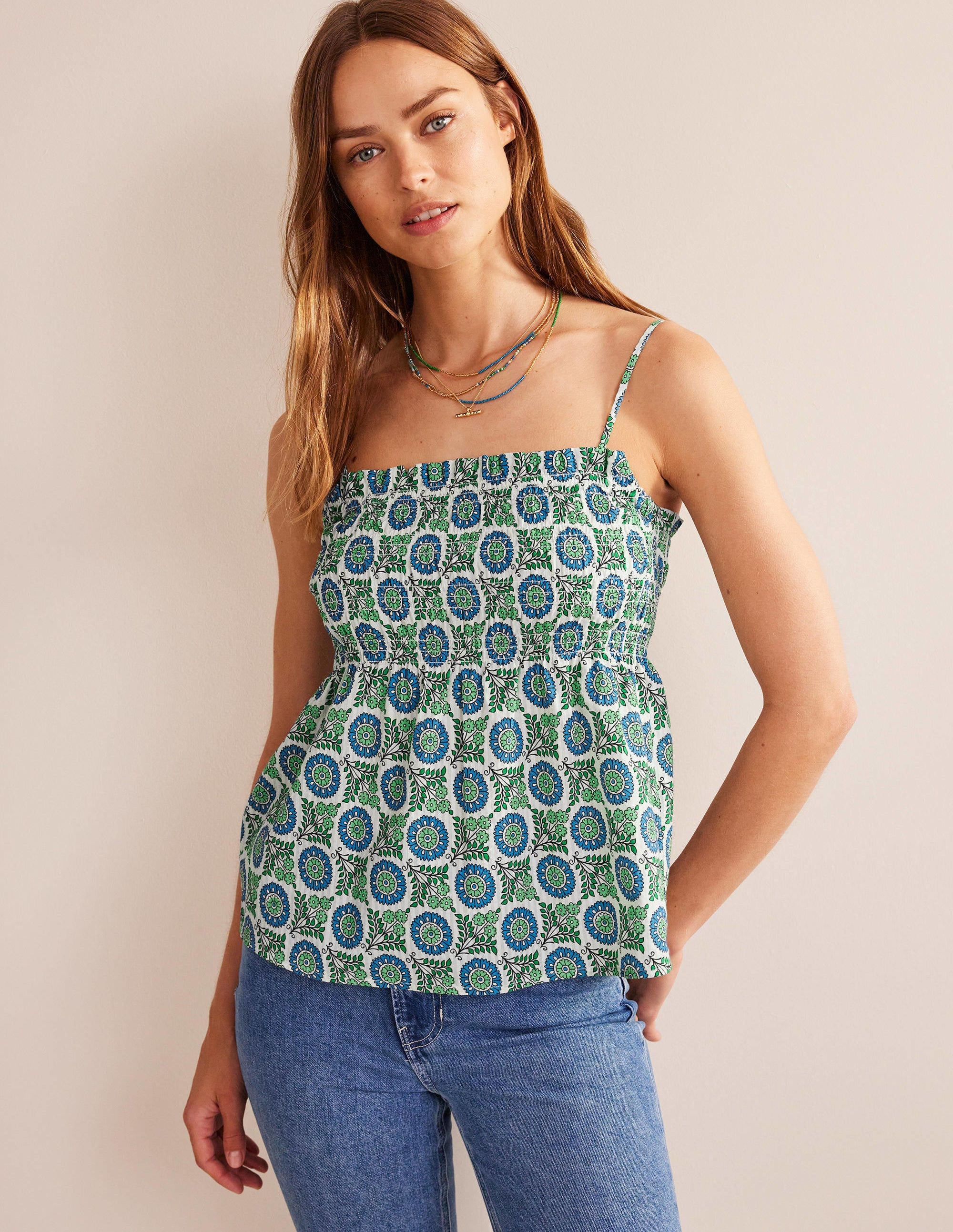 Trägertop mit Smokdetail-Ägäisches Blau, Sonnenblumenzweig - Image 4