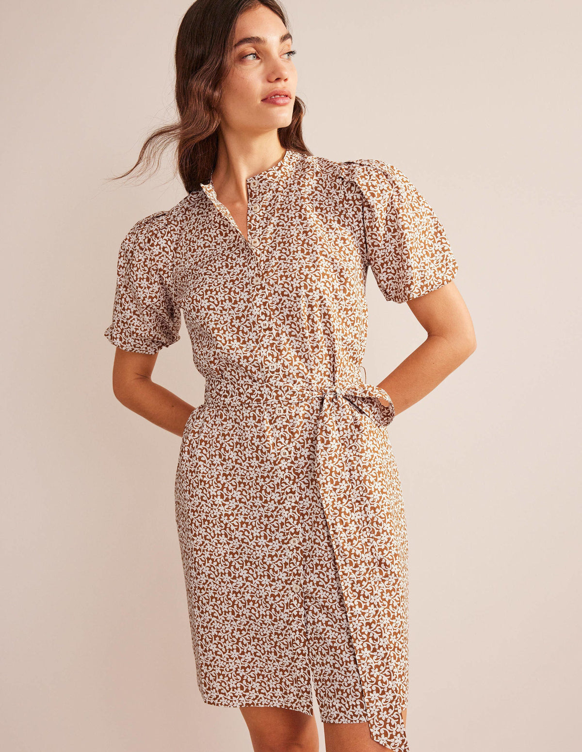 Kurzärmeliges Hemdblusenkleid-Kürbisorange, Blumenstängel - Image 4