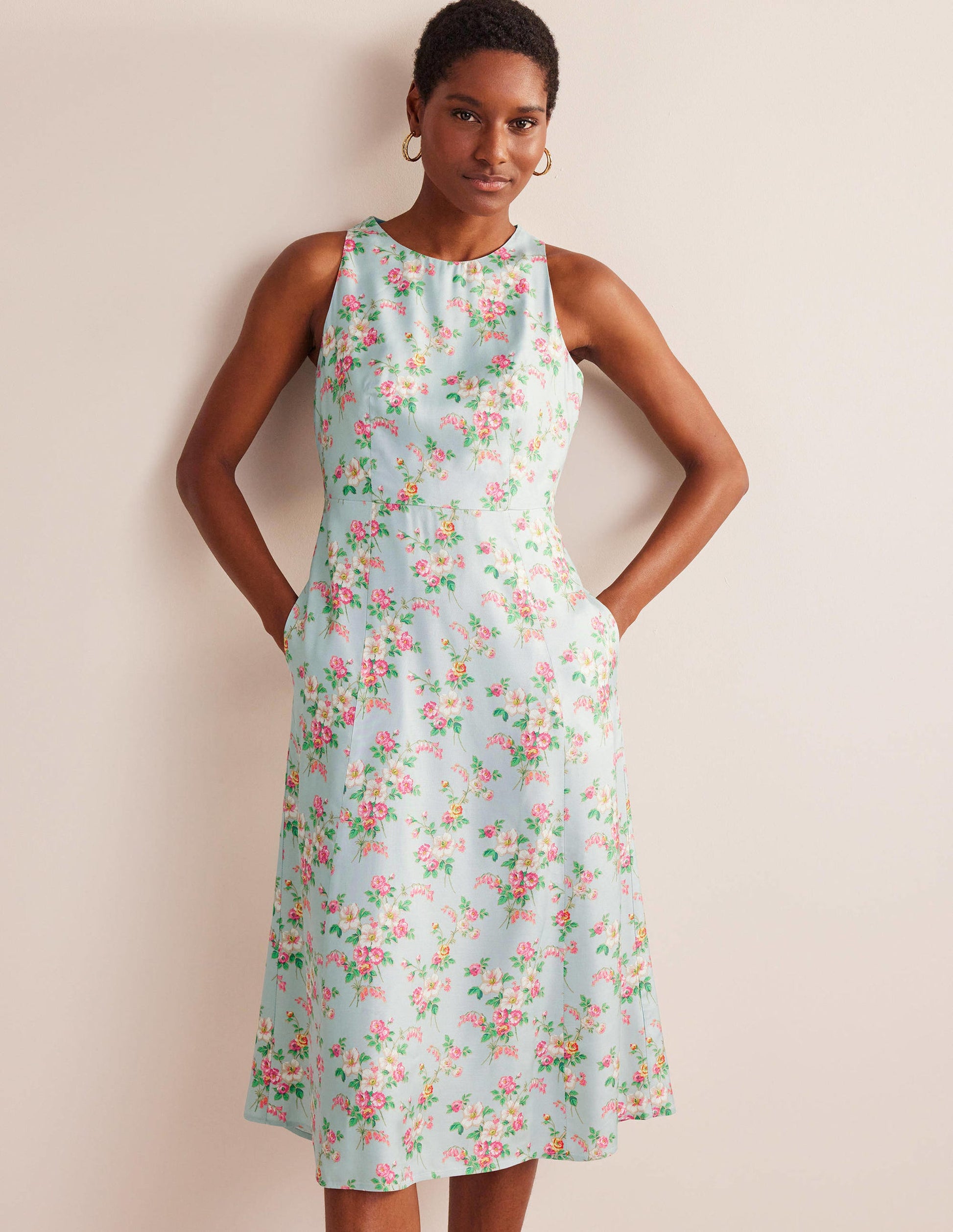 Robe midi ajustée-évasée-Vert pâle, motif floral vintage-1