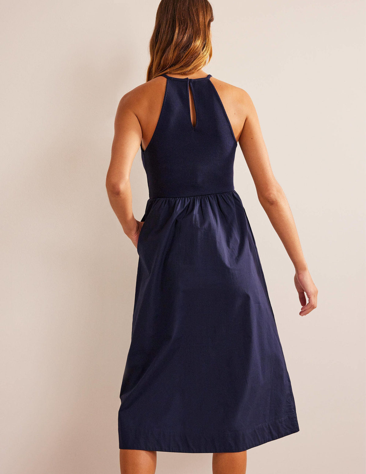 Geripptes Neckholder-Midikleid-Marineblau-3