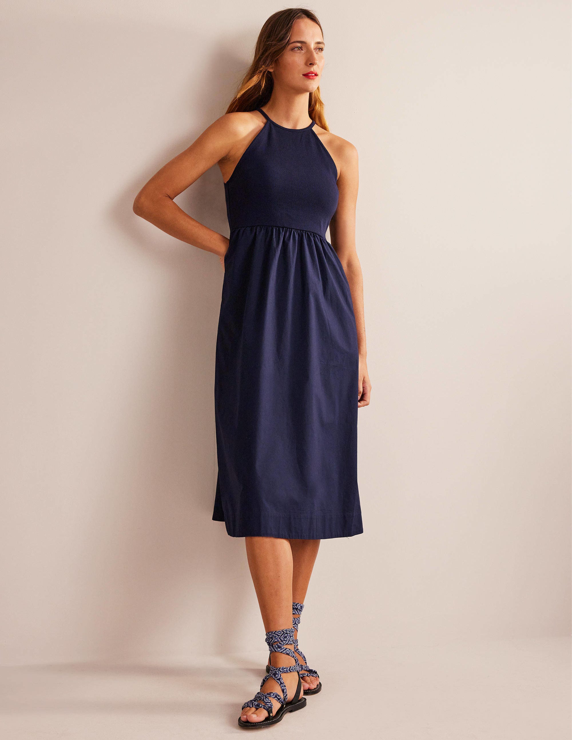 Geripptes Neckholder-Midikleid-Marineblau - Image 5