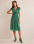 Midikleid mit geraffter Taille-Sattes Smaragdgrün, Blumenkränze