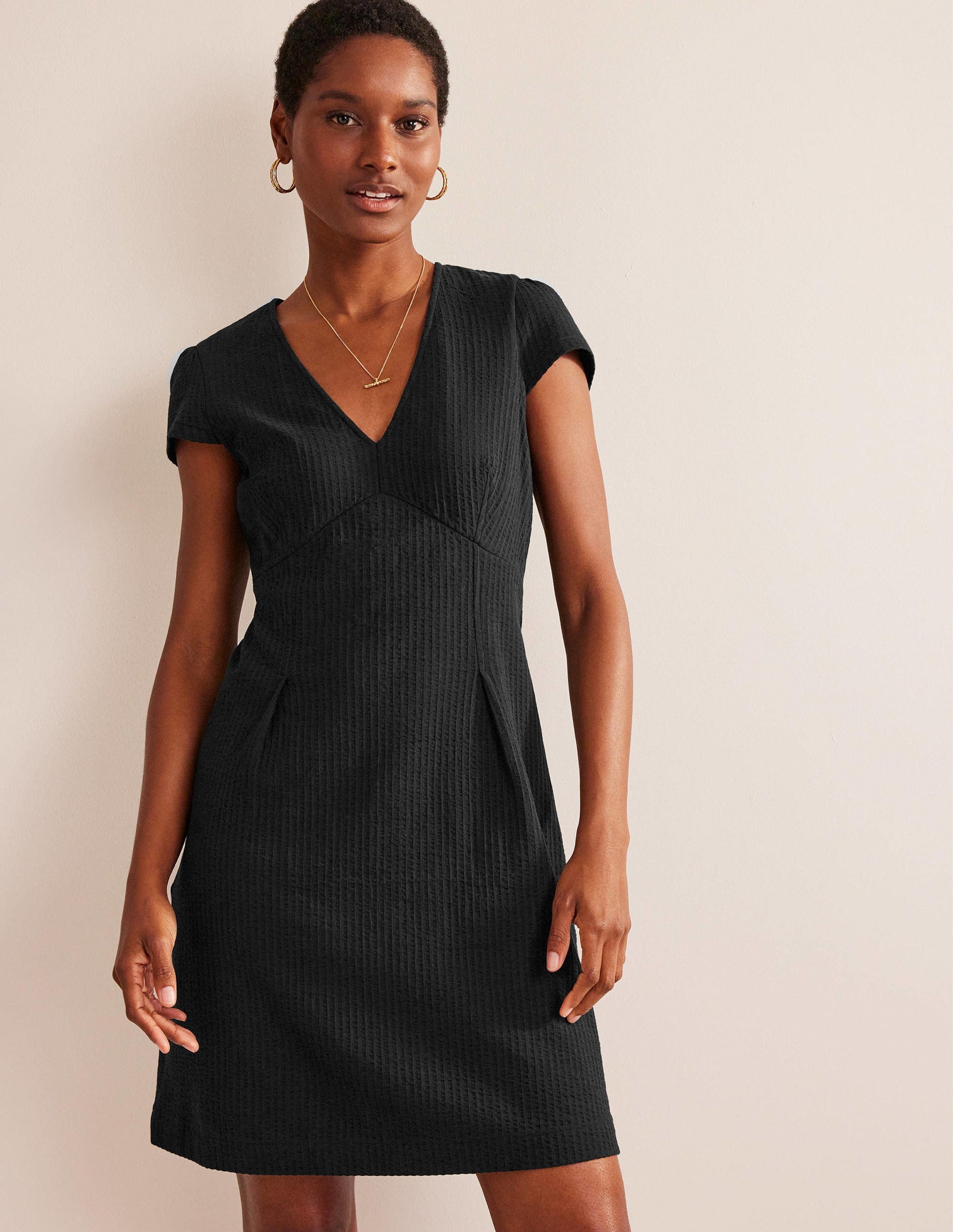 Kleid aus Jersey-Seersucker-Schwarz-3