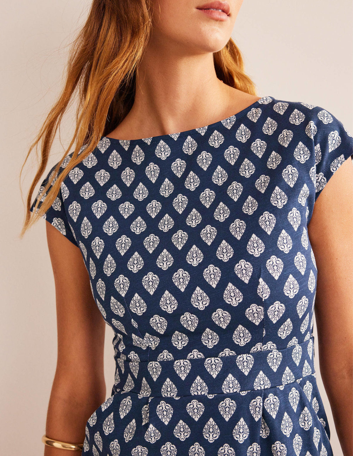 Robe Florrie en jersey-Bleu marine foncé, motif Jasmine Bud - Image 2