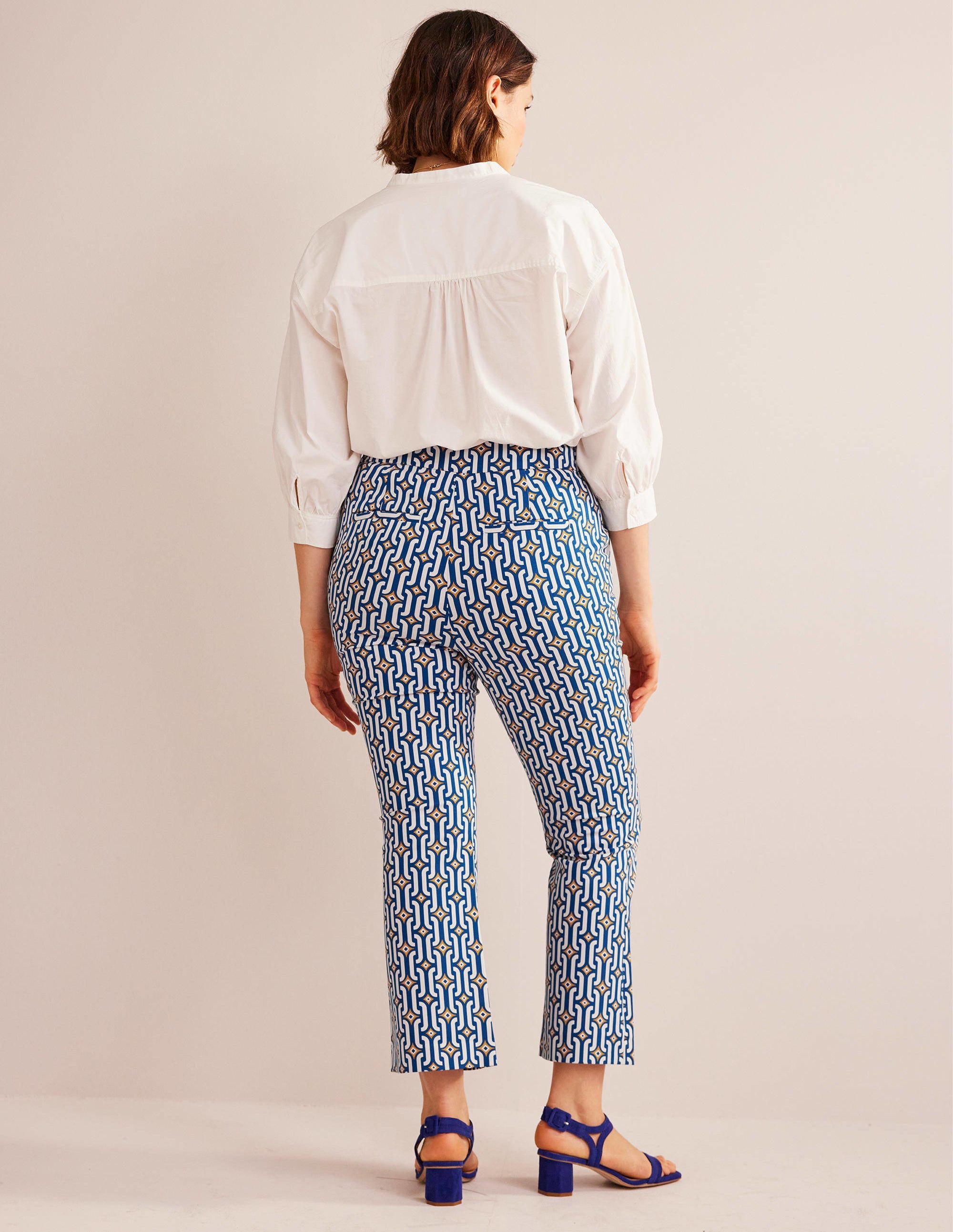 Ausgestellte 7/8-Hose-Saphirblau, Geometrisches Muster - Image 7
