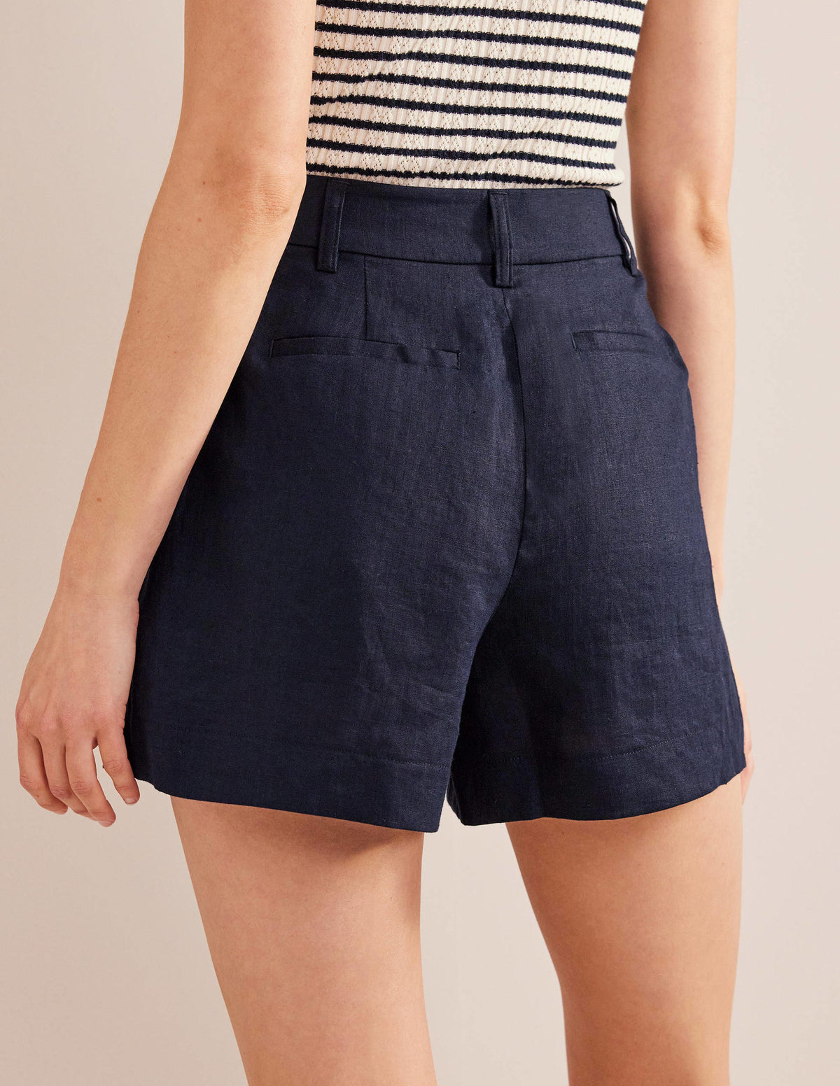 Taillierte Leinenshorts-Marineblau-3