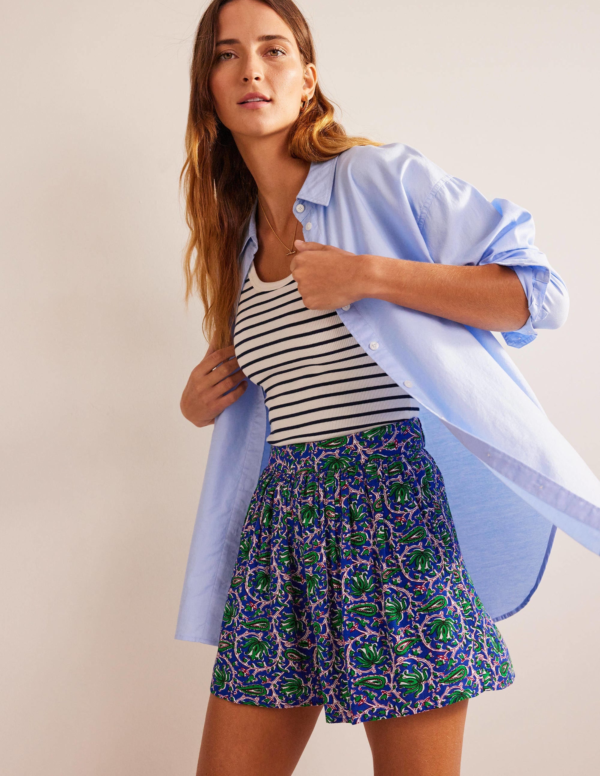 Knittershorts-Blaue Welle, Weinrebe - Image 1