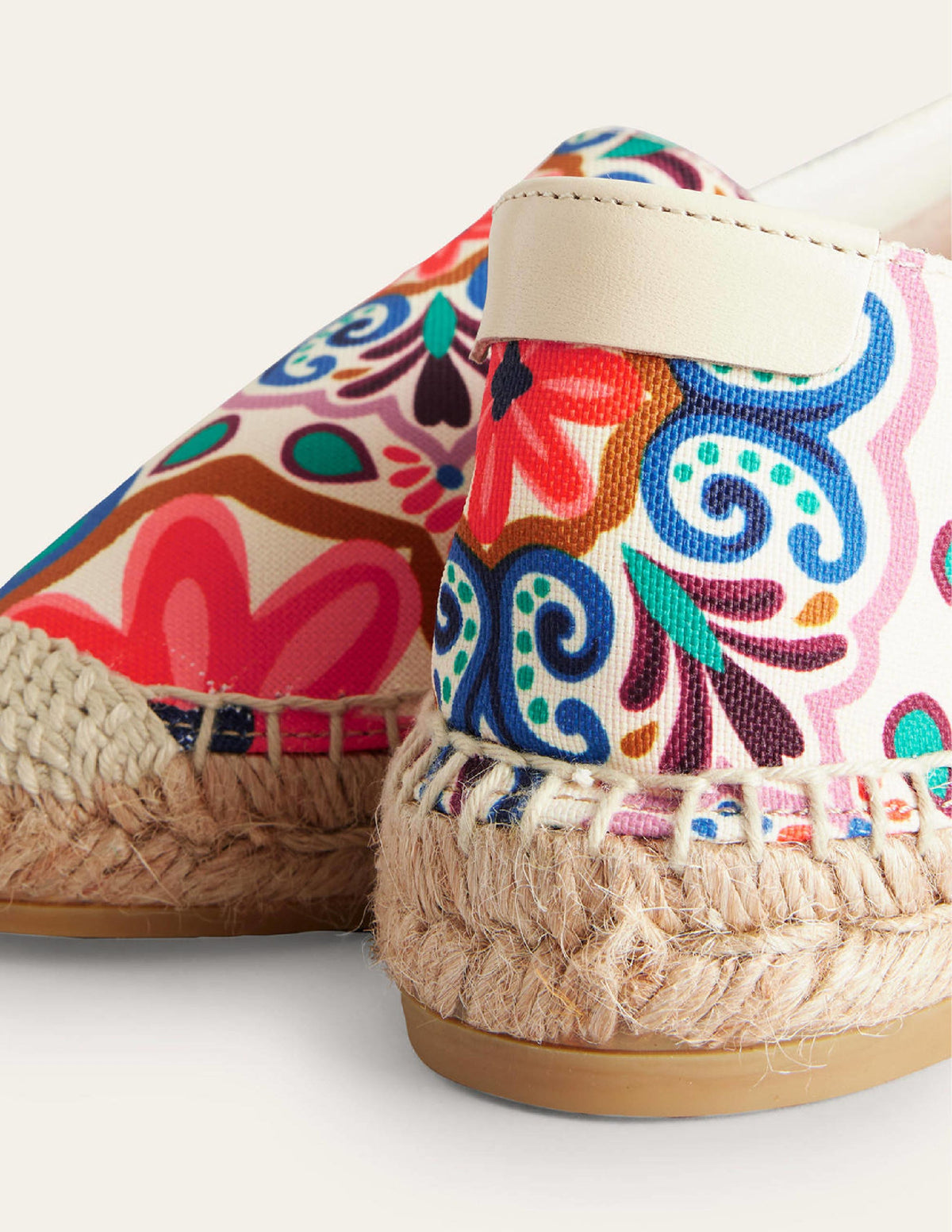 Klassische Espadrilles mit flacher Sohle-Naturweiß, Gobelinmuster - Image 3
