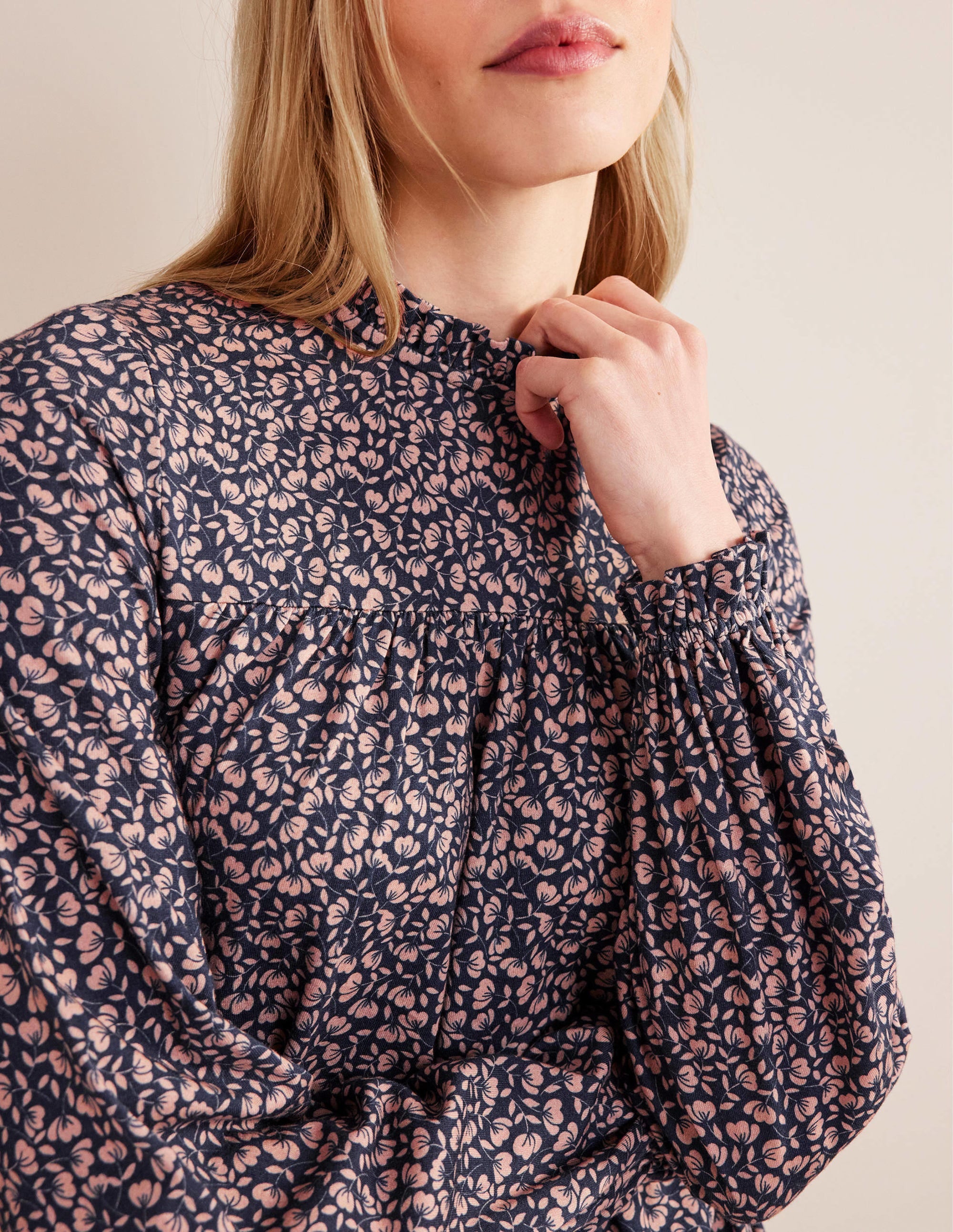 Lässiges Minikleid aus Jersey mit Passe-Französisches Navy, Mohnblumenblüten - Image 4