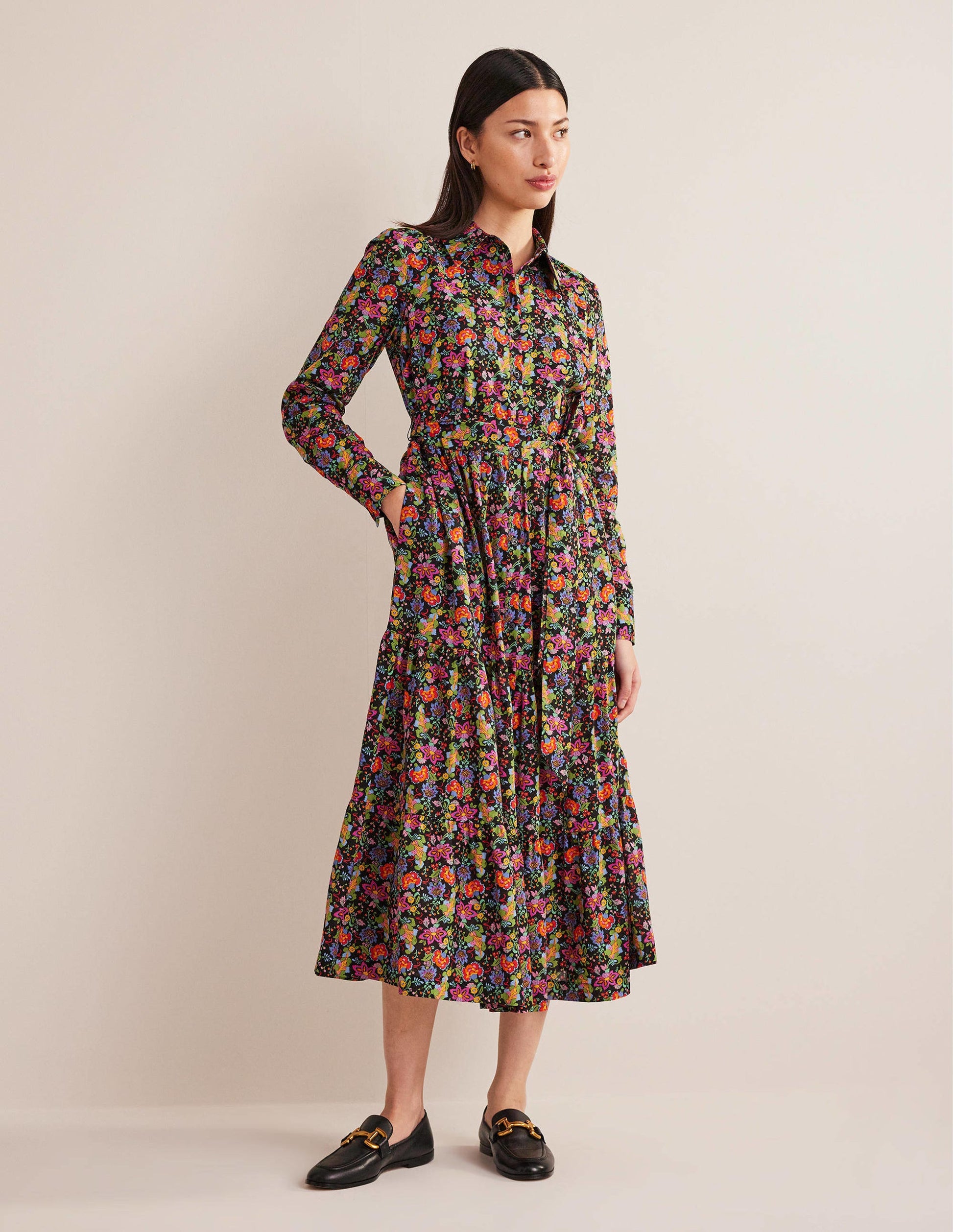 Flo Midi-Hemdblusenkleid aus Baumwolle-Schwarz, Nelkengarten-1
