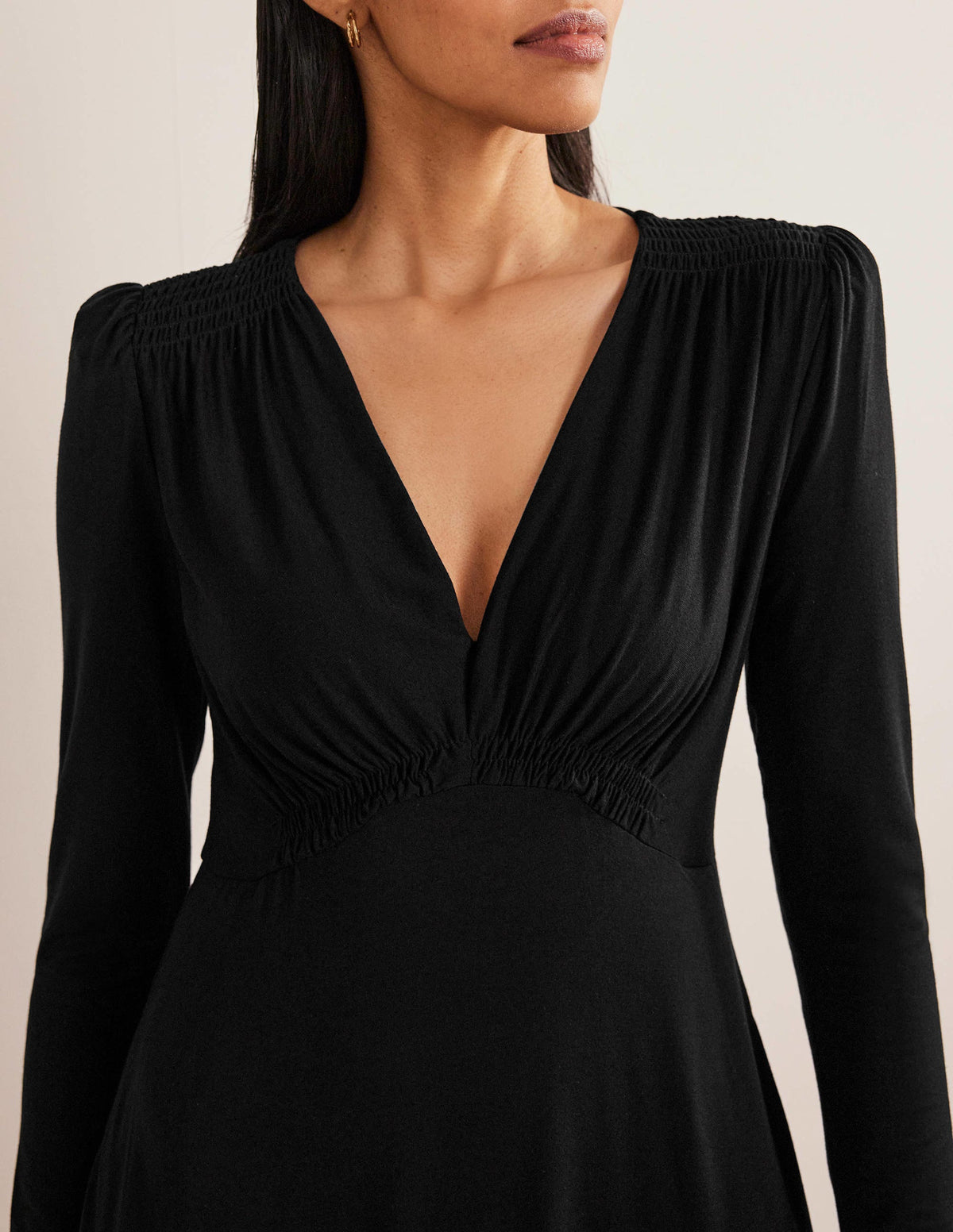 Jersey-Minikleid-Schwarz-2