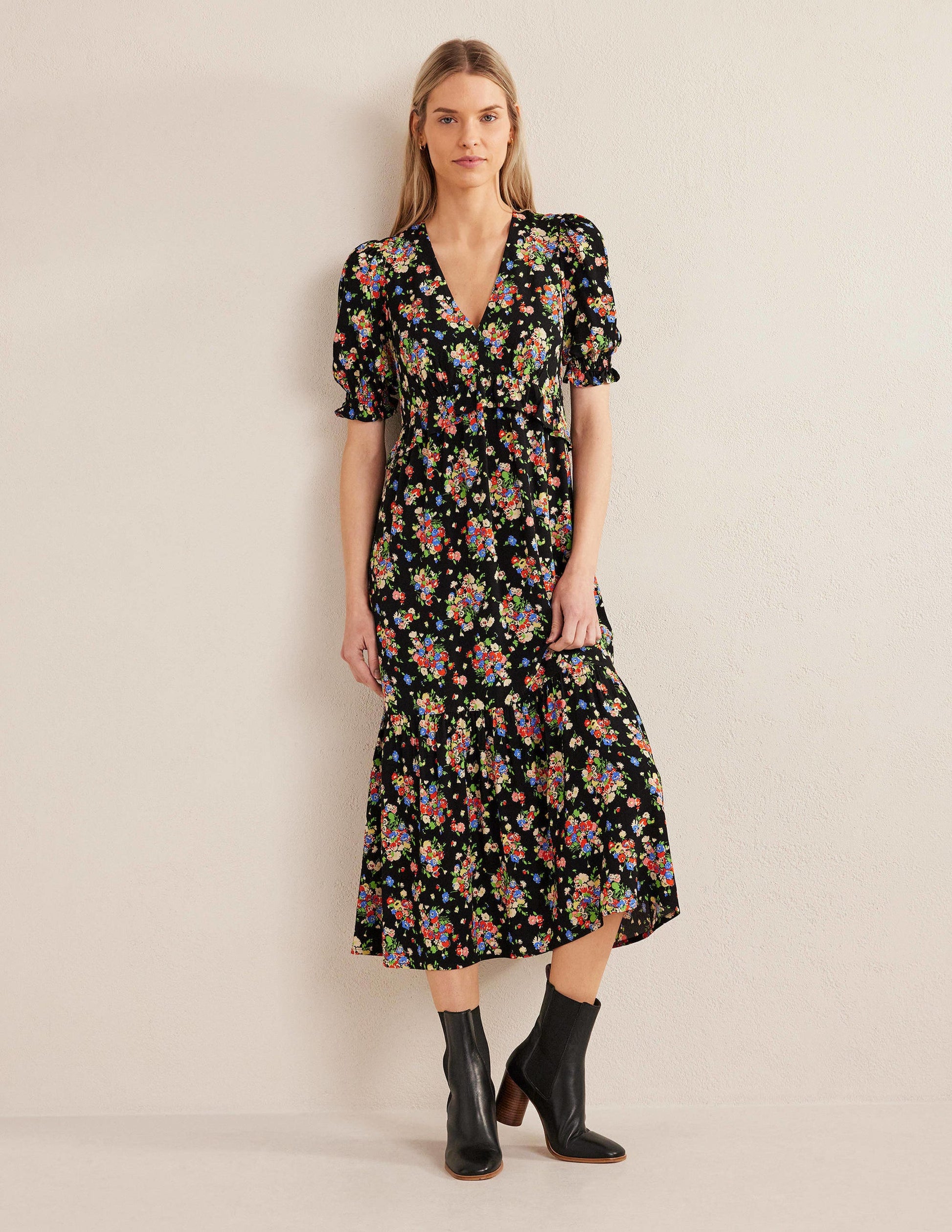 Midikleid mit Rüschen-Schwarz, Wildblumen-1