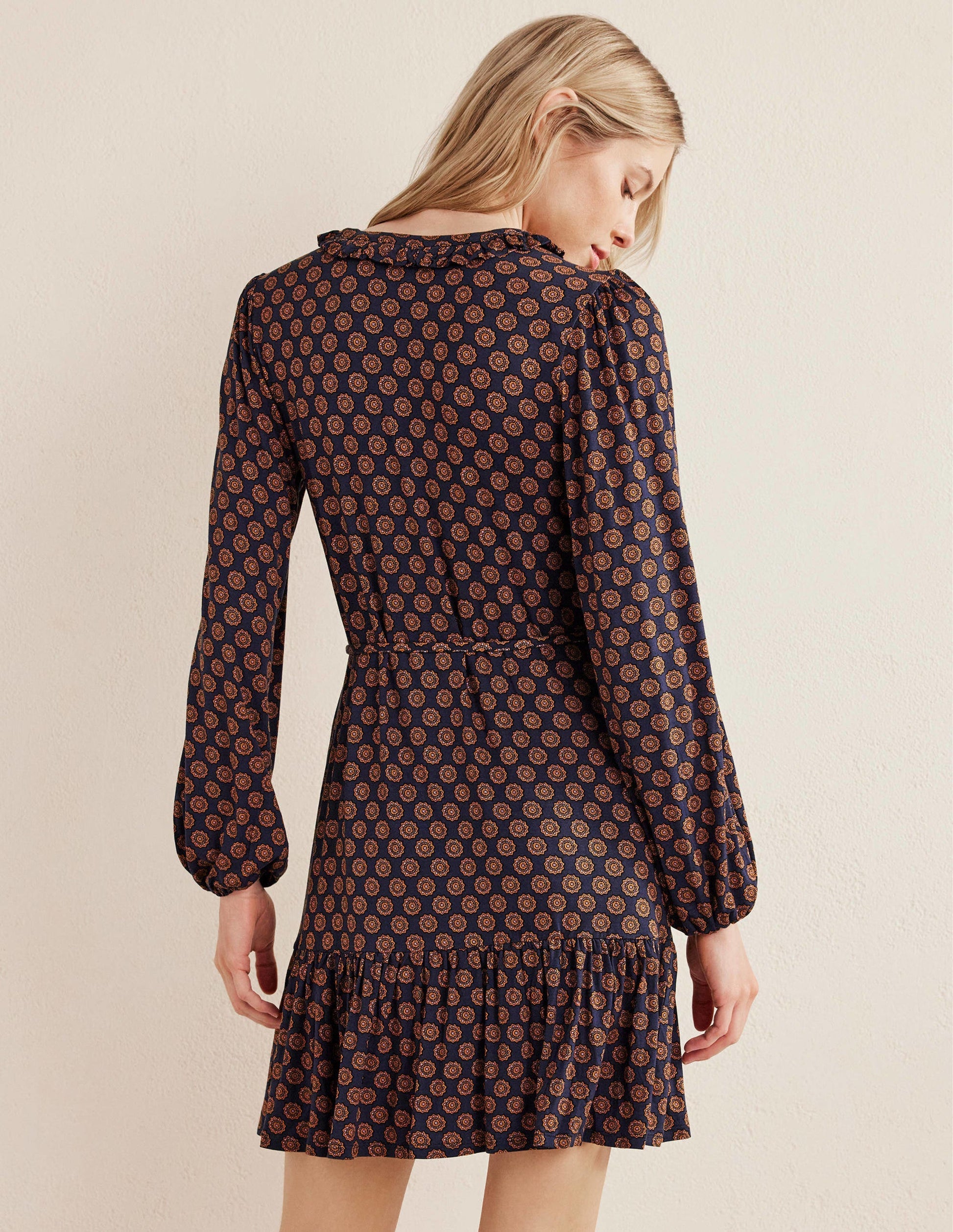 Jerseykleid mit gekerbtem Ausschnitt-Französisches Navy, Sonnenblumen-Geomuster-3