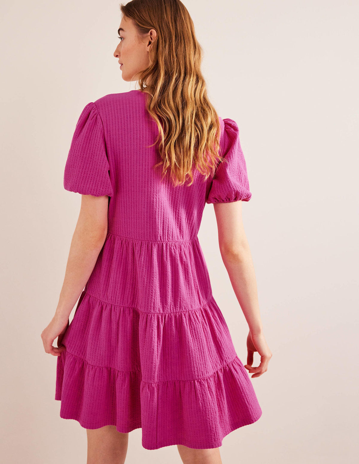 Kleid aus Jersey-Seersucker-Magenta - Image 3