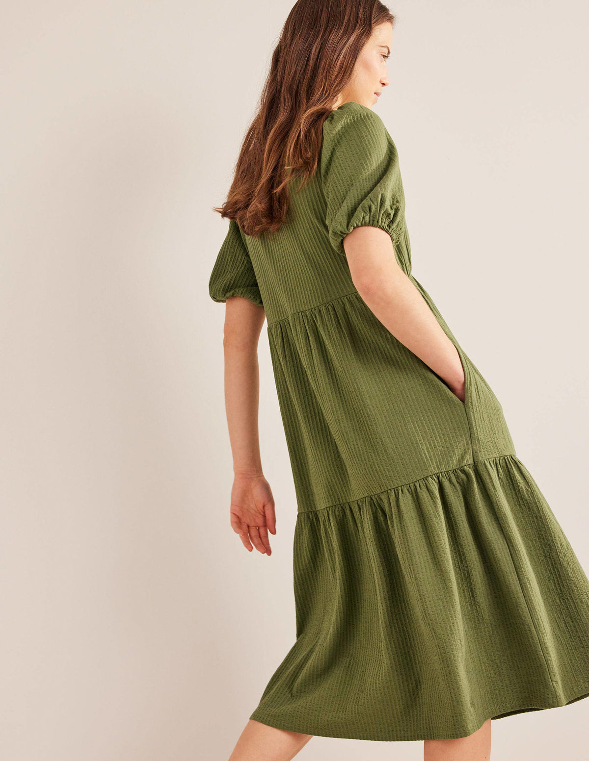 Midikleid aus Jersey-Seersucker-Dezentes Khaki-4