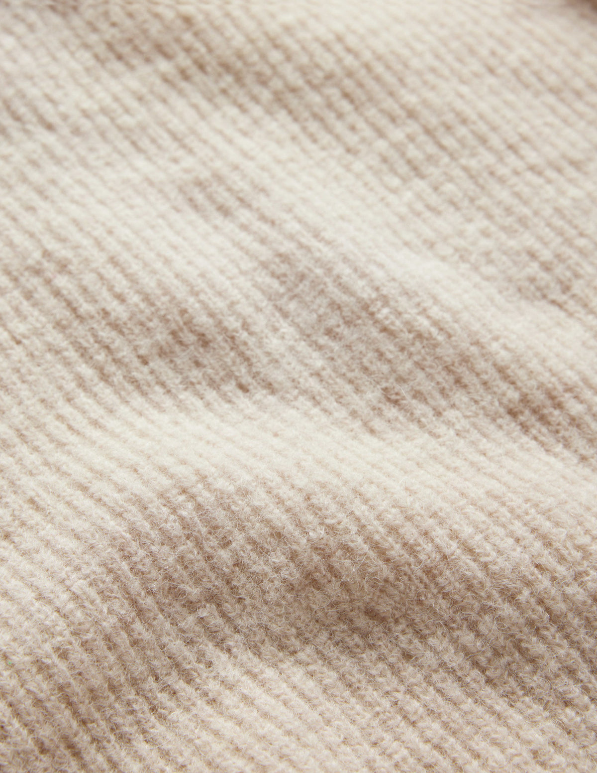 Flauschiges Rippstrick-T-Shirt-Seilbraun-7
