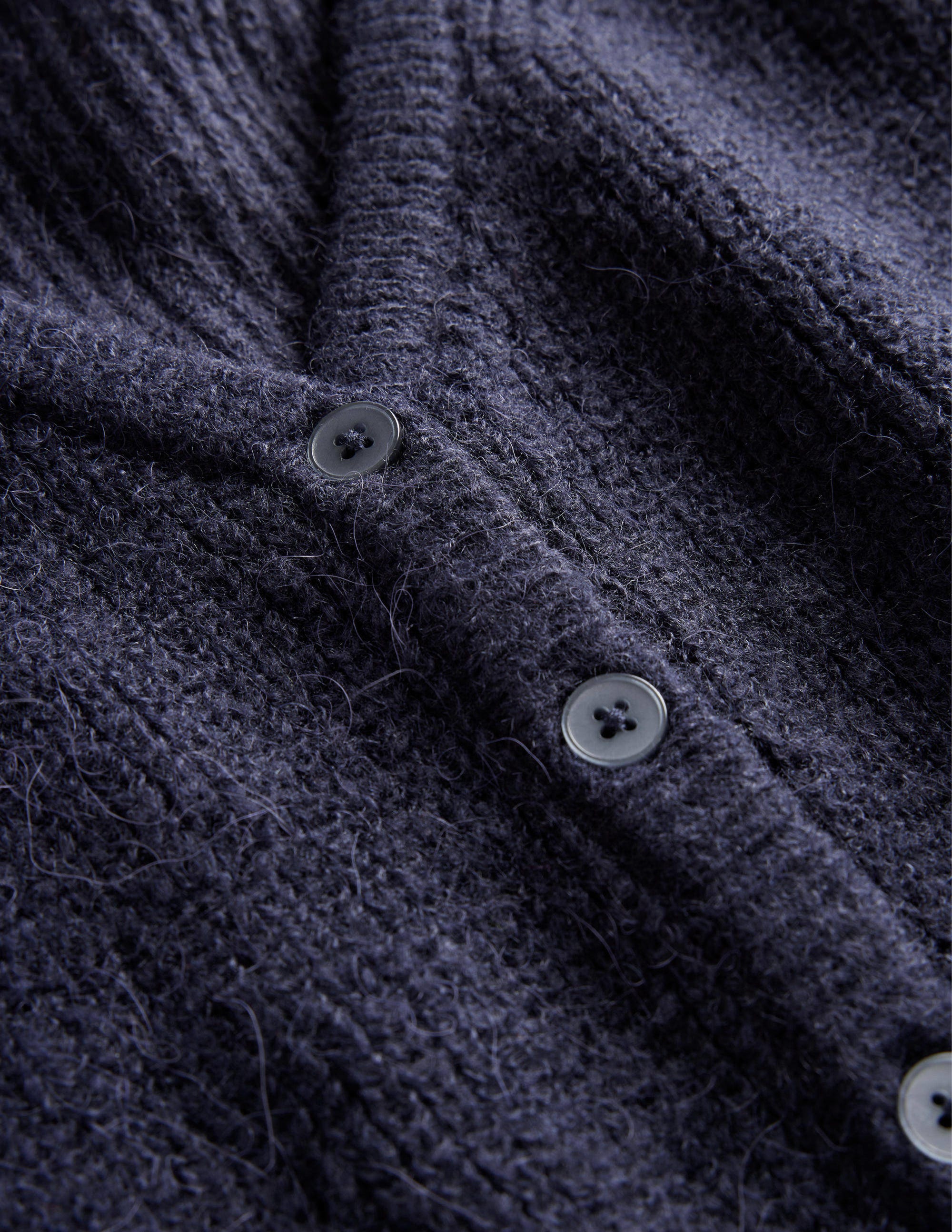 Flauschiger Cardigan mit kurzem Schnitt-Marineblau - Image 6