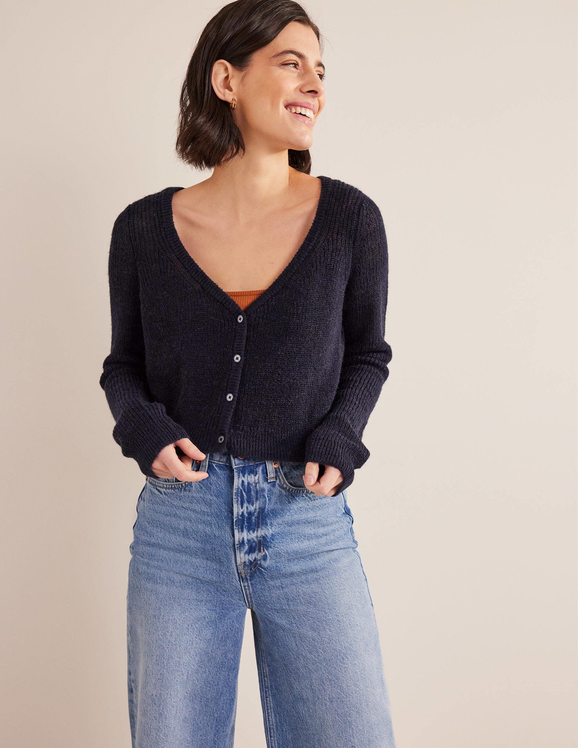 Flauschiger Cardigan mit kurzem Schnitt-Marineblau - Image 1