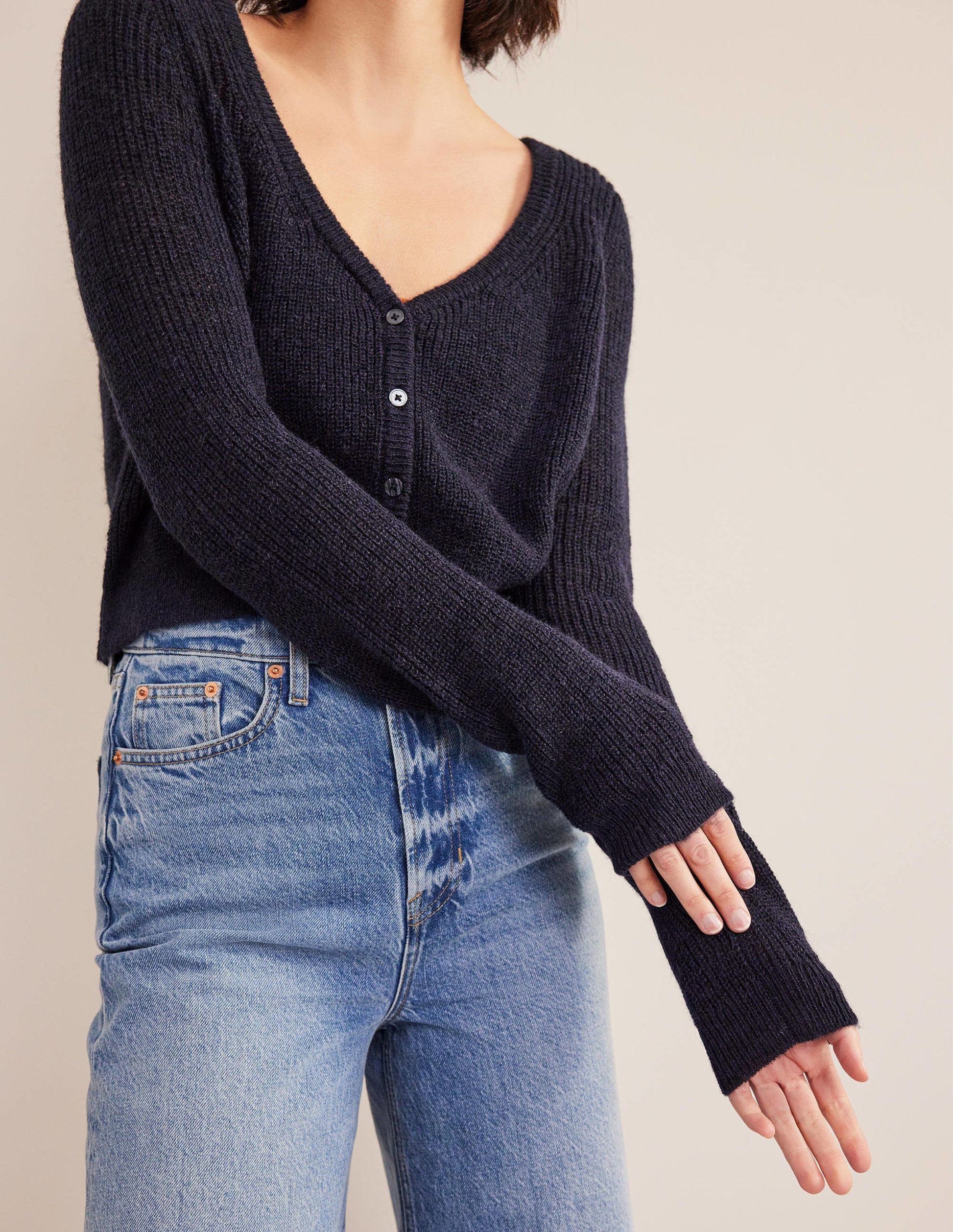 Flauschiger Cardigan mit kurzem Schnitt-Marineblau-4