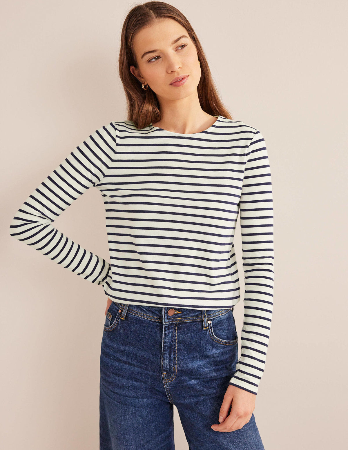 Bea Breton-Shirt mit langen Ärmeln-Naturweiß/Marineblau - Image 4