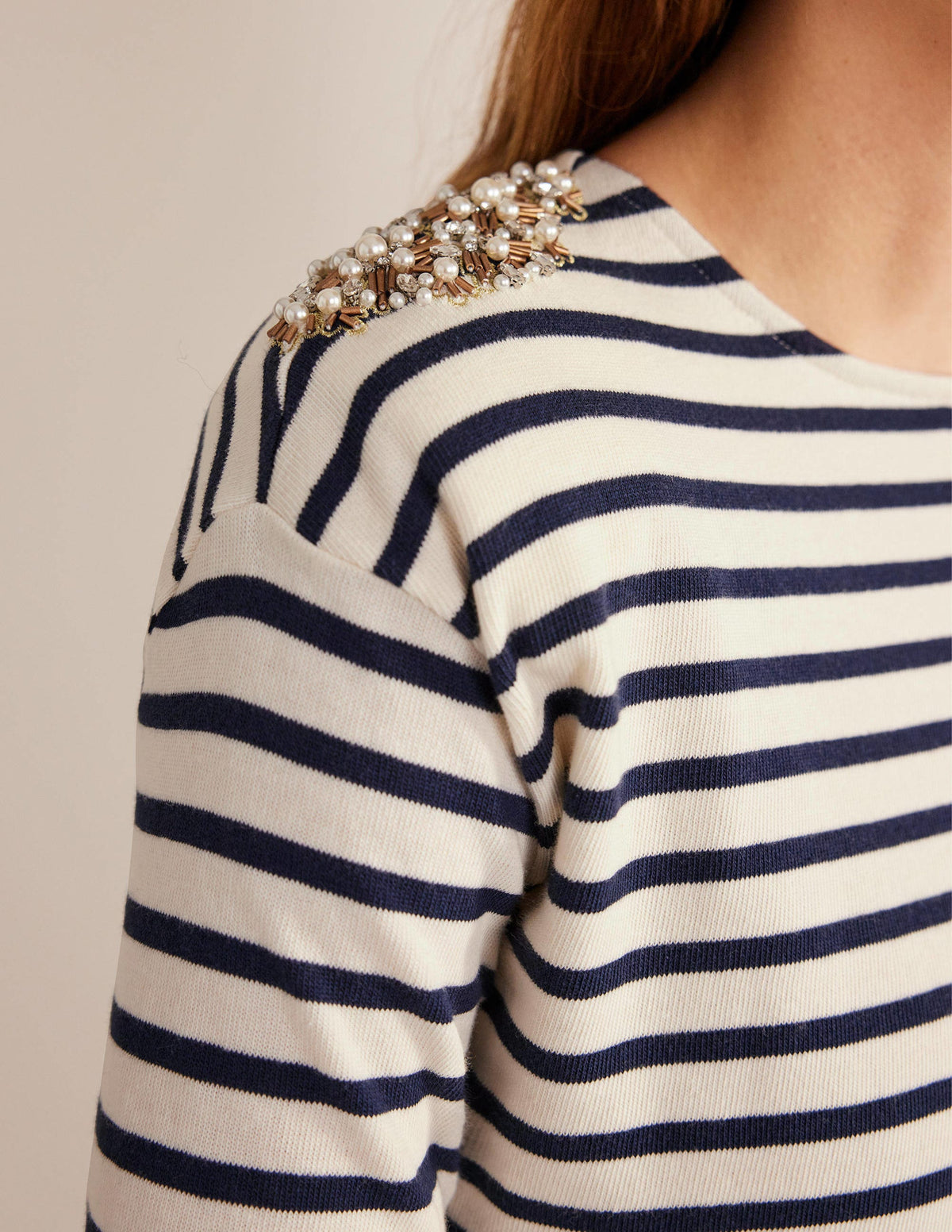 Breton-Oberteil mit Schulterverzierung-Naturweiß/Navy, Verziert - Image 2