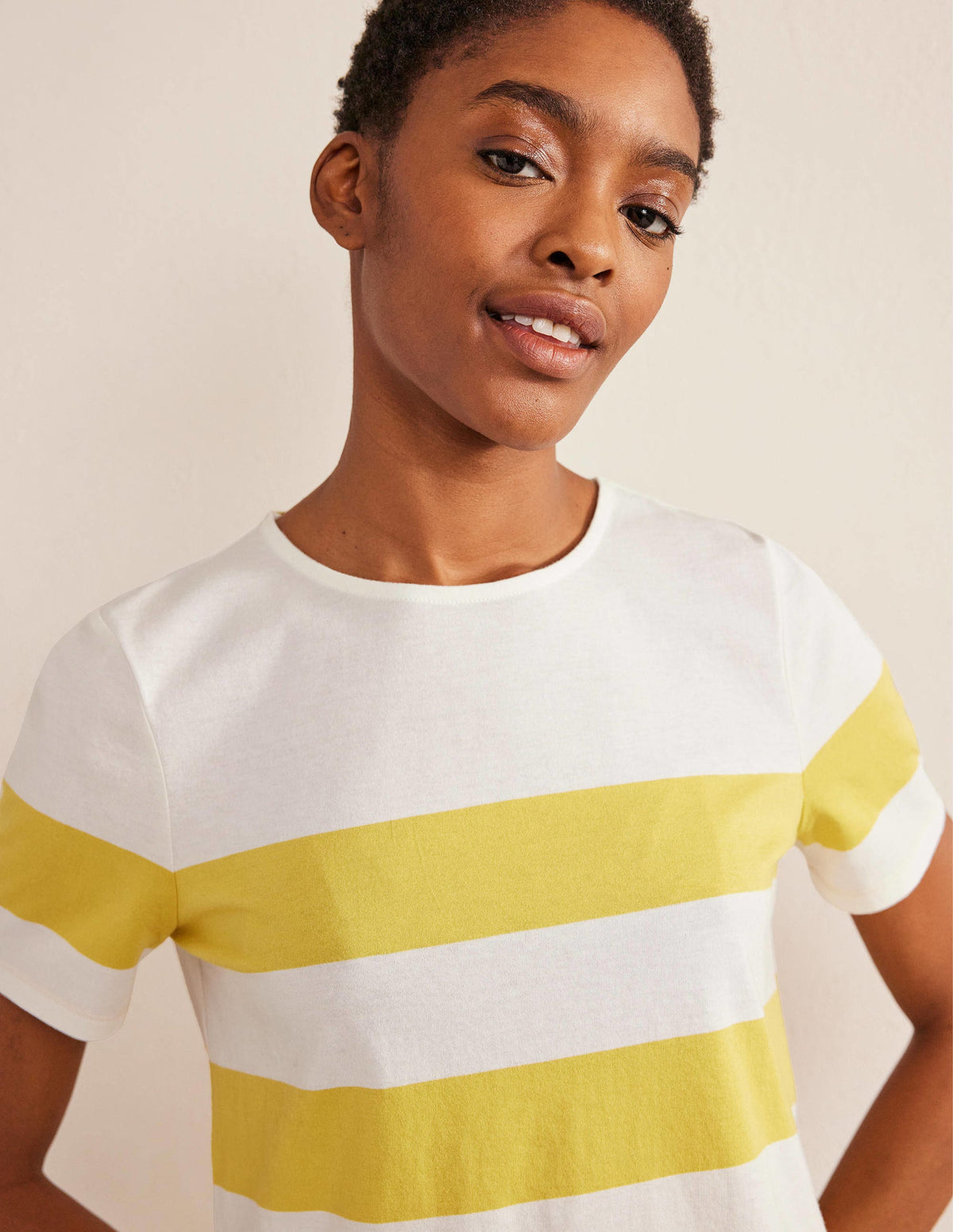 Bea Breton-Shirt mit kurzen Ärmeln-Süßes Honiggelb/Naturweiß, Gestreift - Image 2