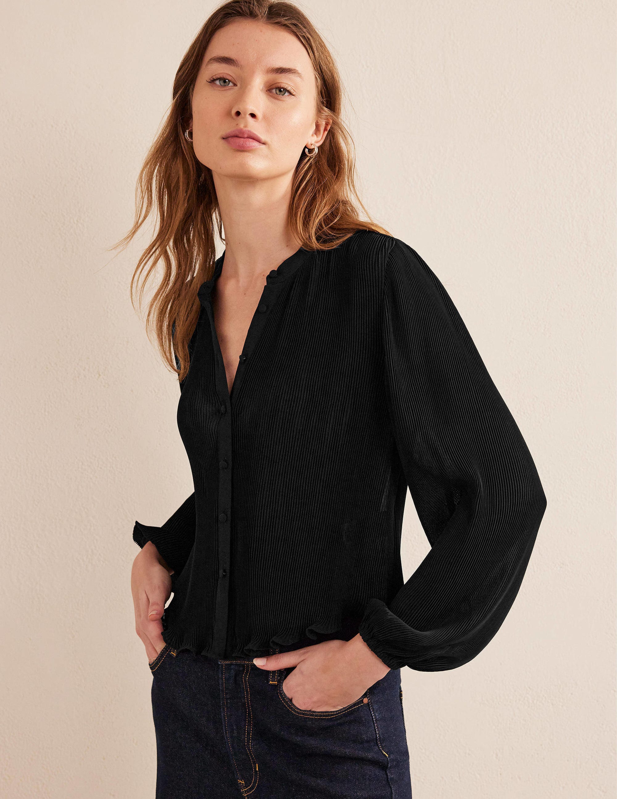 Bluse mit Plisseefalten-Schwarz - Image 1