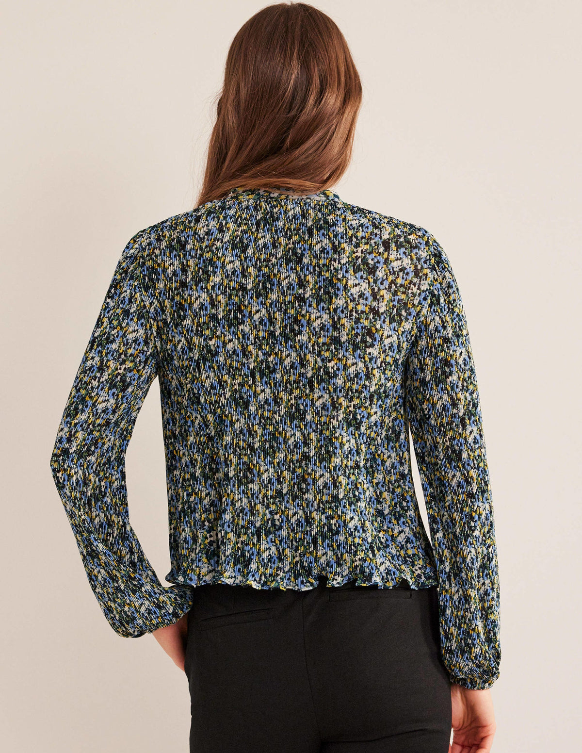 Bluse mit Plisseefalten-Flachsblau, Gemaltes Blumenmuster - Image 3