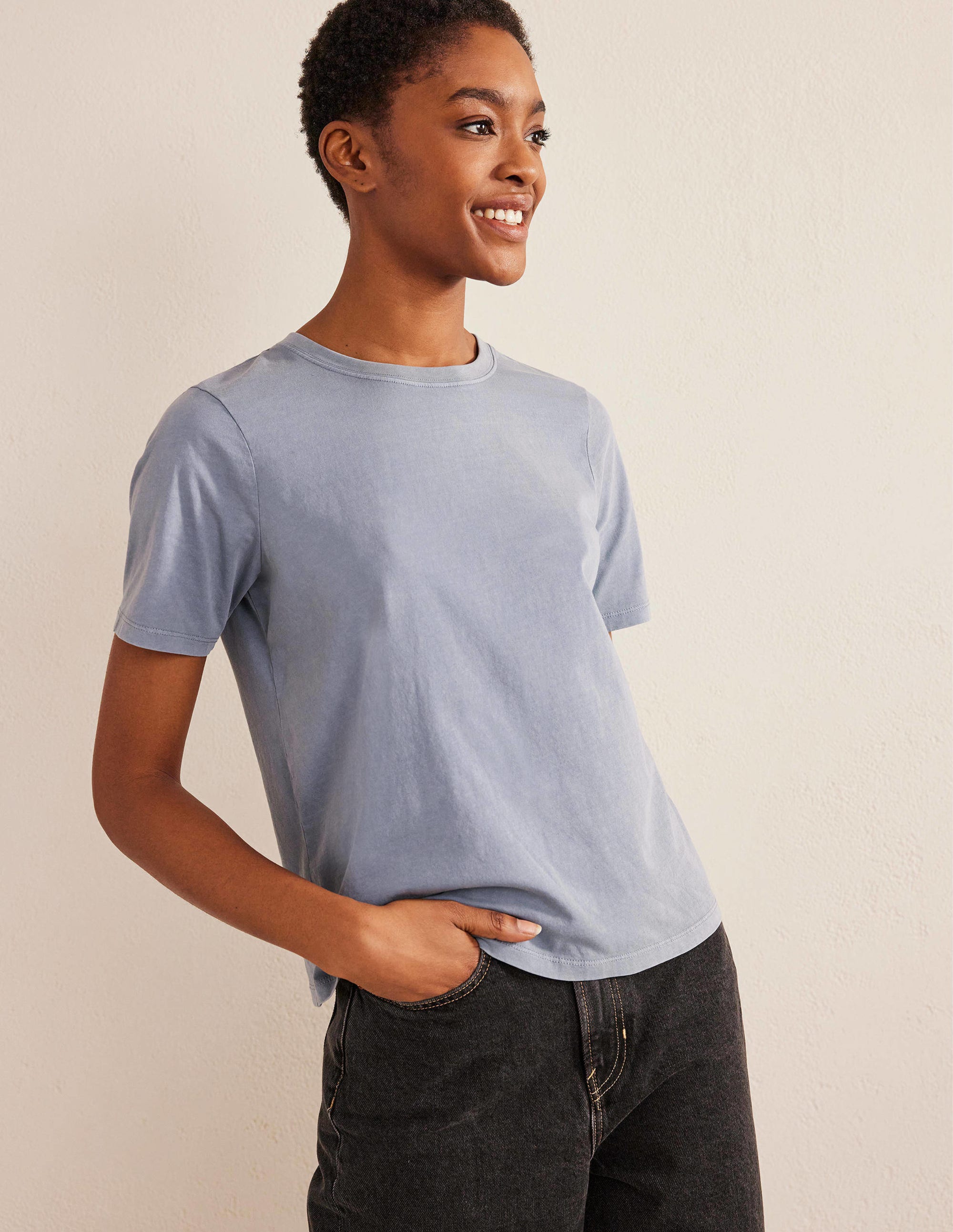 Pflanzlich gefärbtes Rundhals-T-Shirt-Blau - Image 4