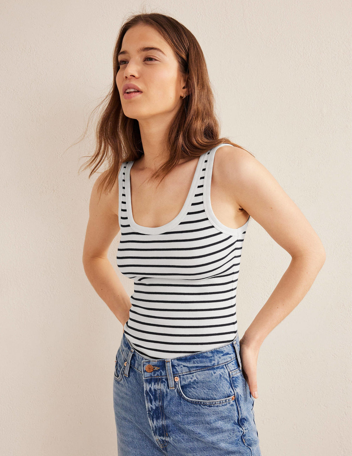 Geripptes Tanktop mit Rundhalsausschnitt-Naturweiß/Navy, Gestreift-4