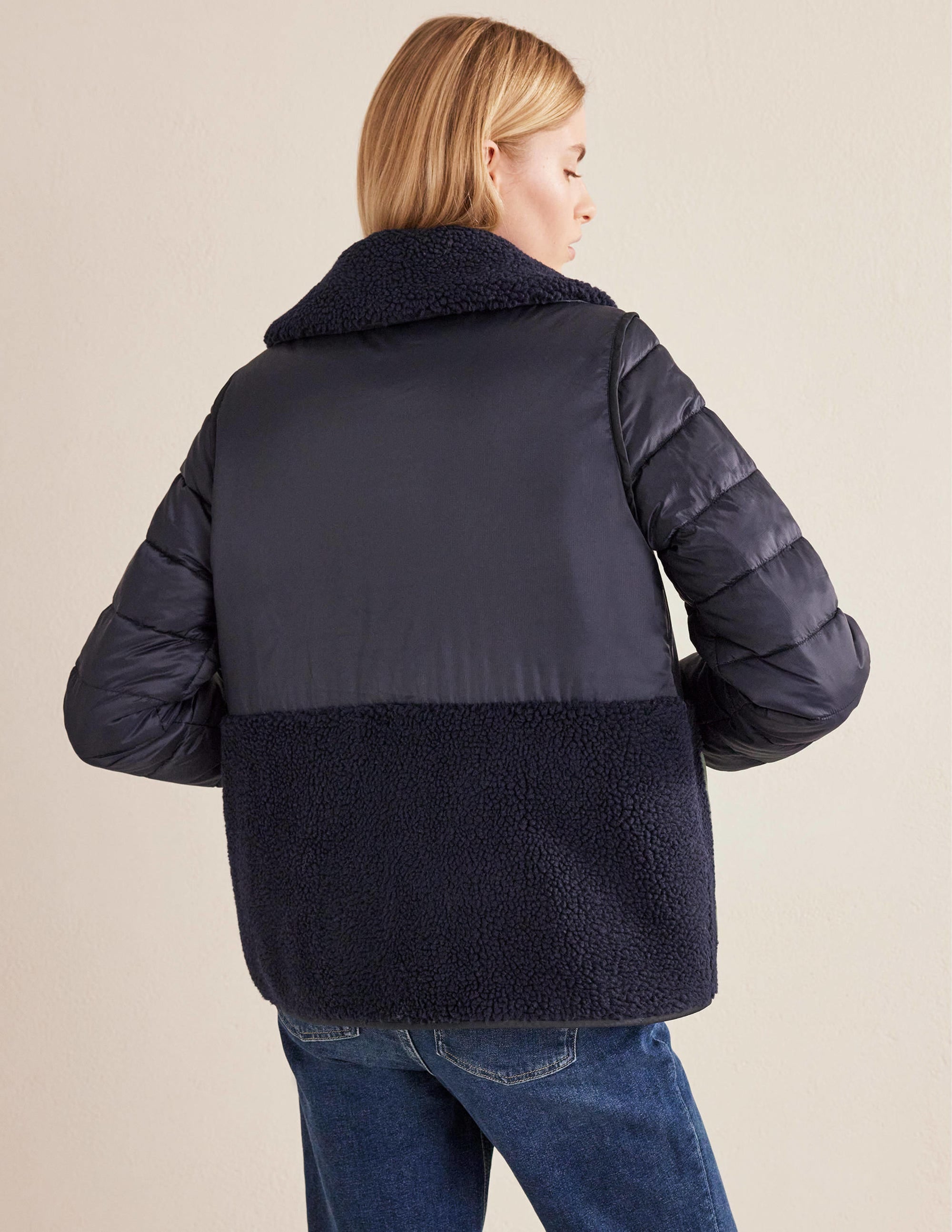 Steppjacke aus Borg-Marineblau - Image 3