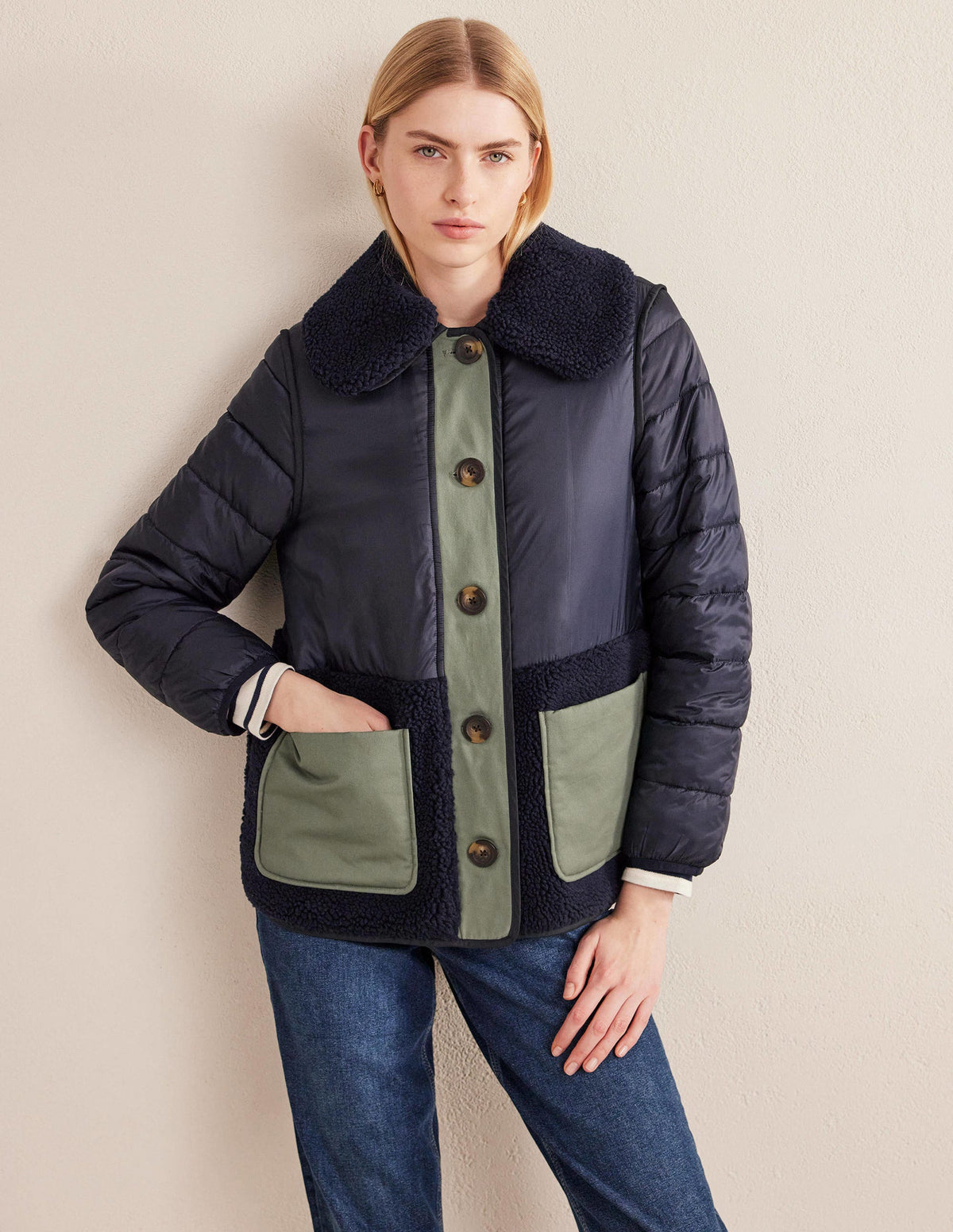 Steppjacke aus Borg-Marineblau-5