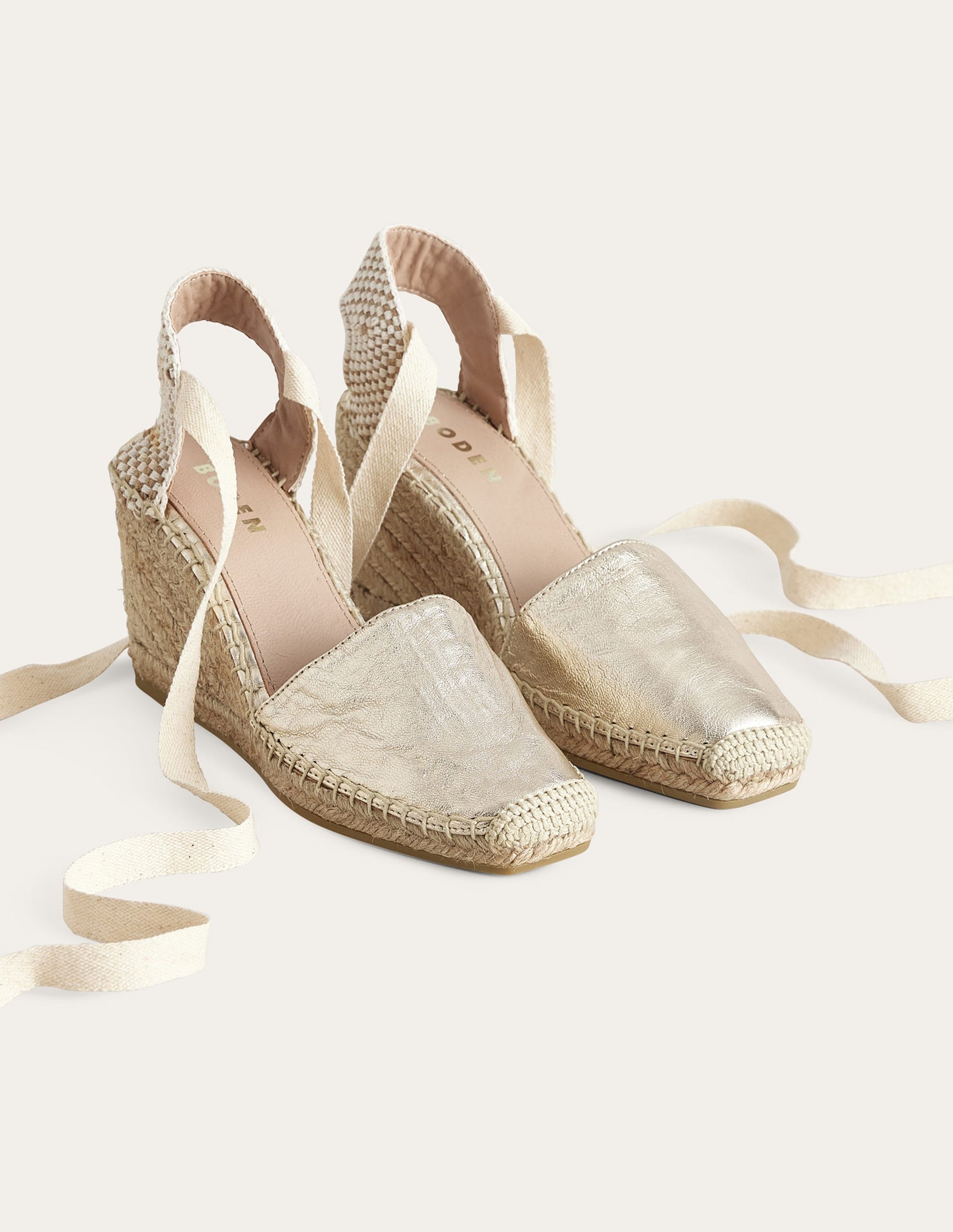 Espadrilles mit Keilabsatz und eckiger Zehenpartie-Gold-Metallic, Leder-2
