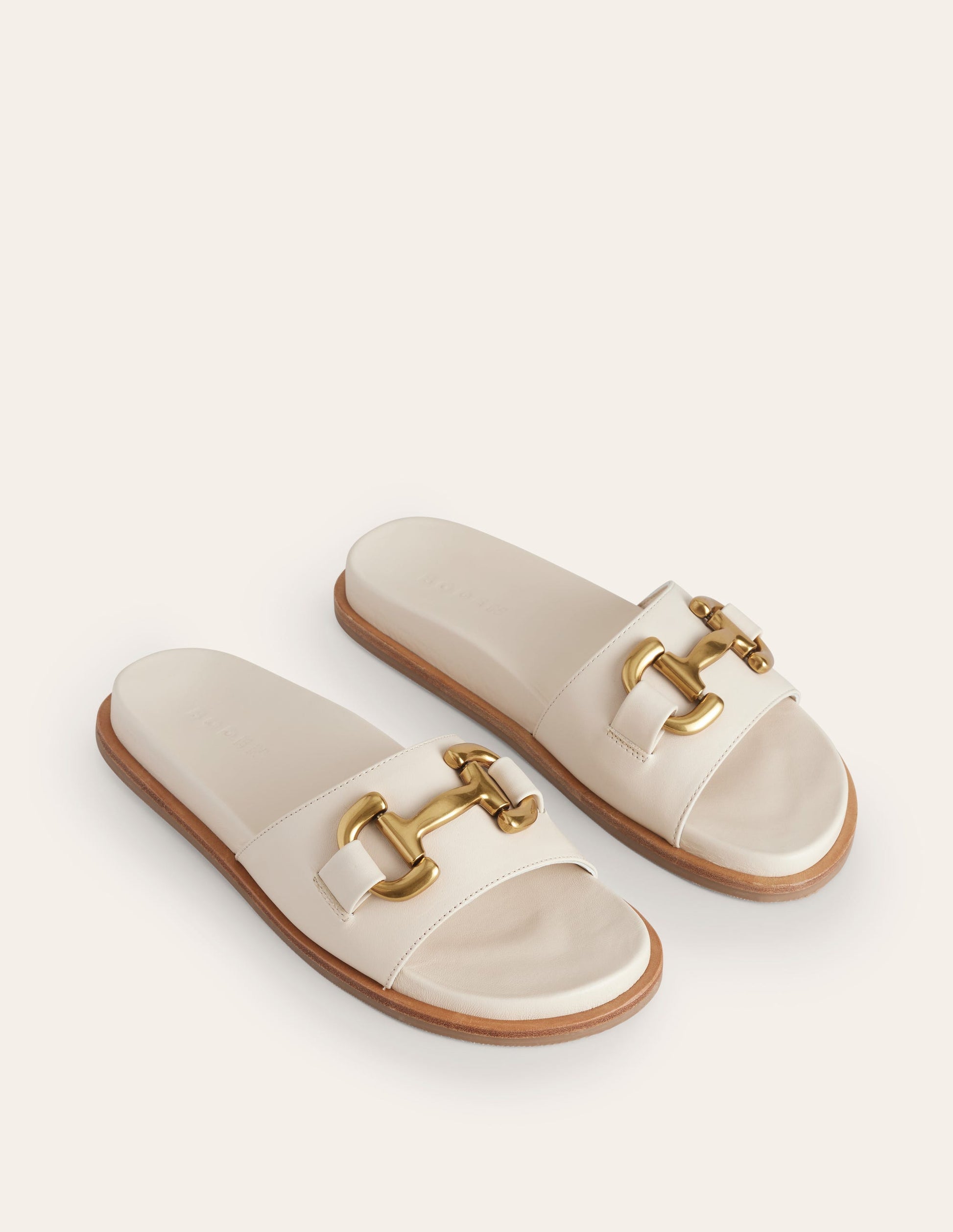 Iris Pantoletten mit Trensendetail-Beige-3