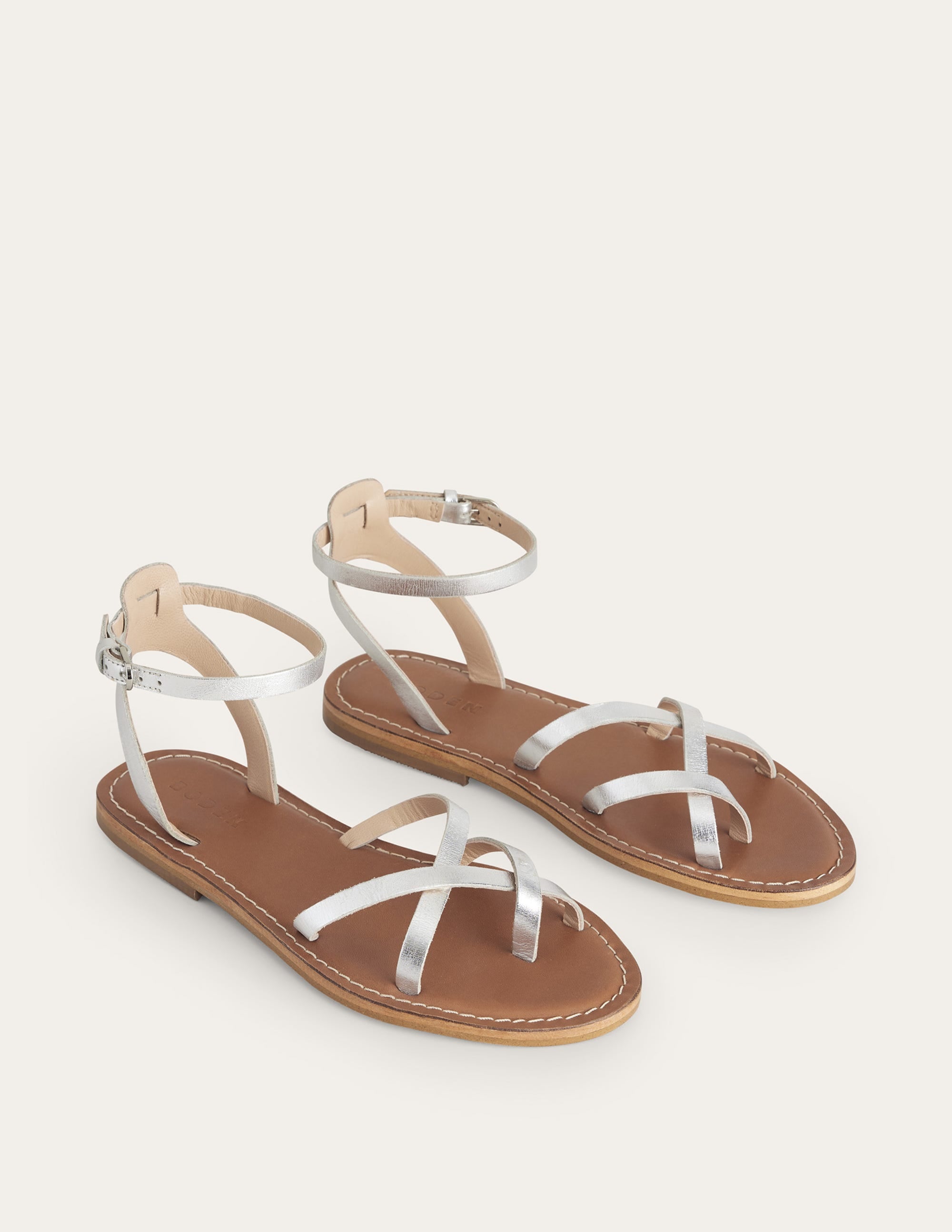 Einfache Sandalen mit flacher Sohle-Silber-Metallic, Leder - Image 3