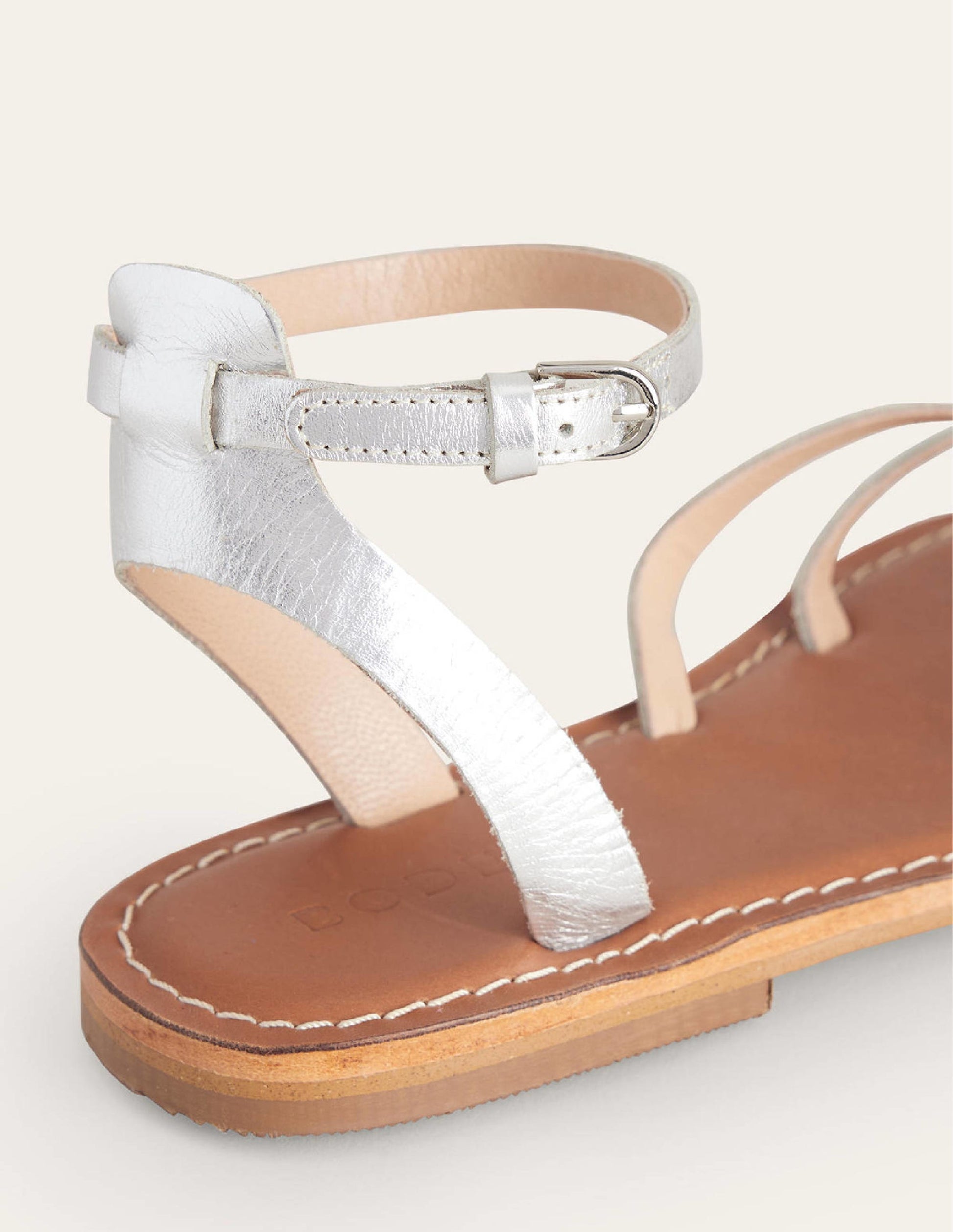 Einfache Sandalen mit flacher Sohle-Silber-Metallic, Leder-4