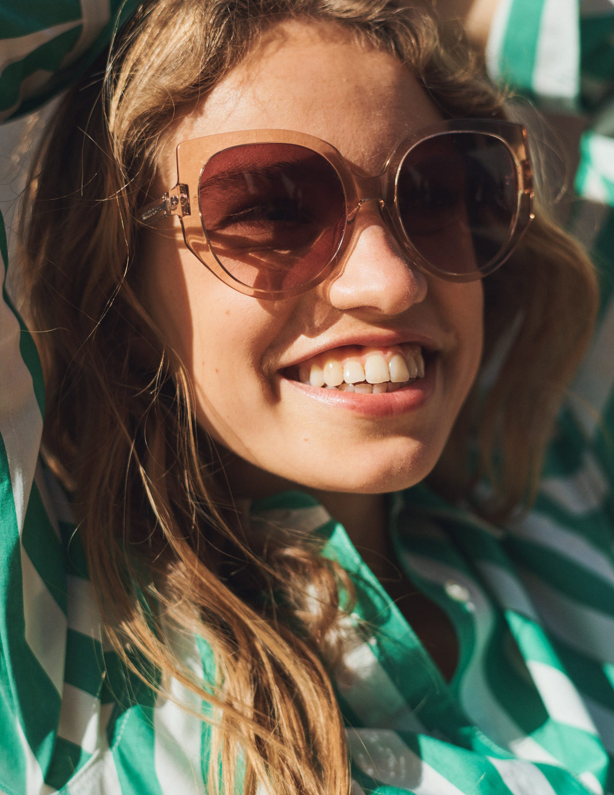 Oversized Cat Eye Sunglasses-Crystal Taupe - Image 5
