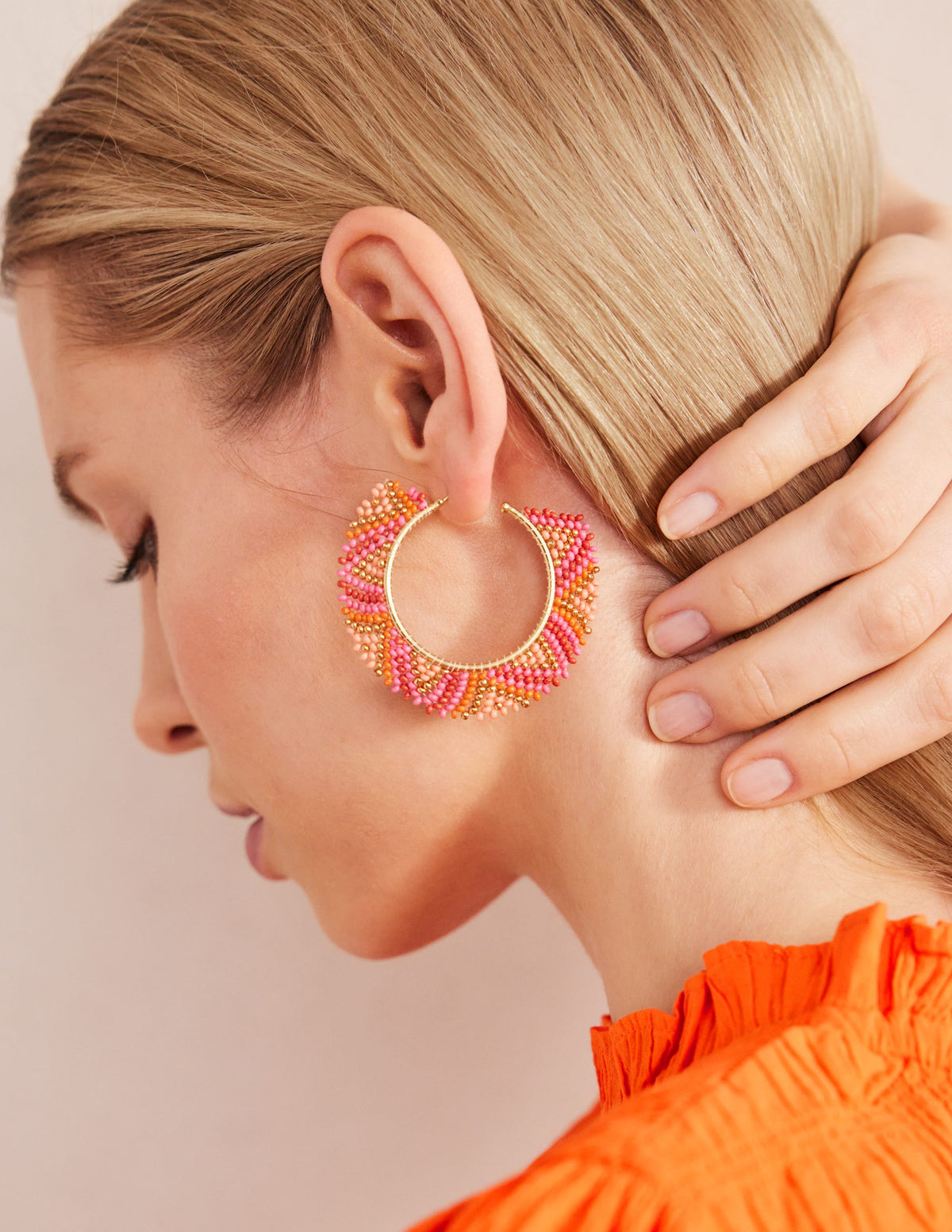 Metall-Creolen im Boho-Stil mit Perlen-Rosa/Bunt - Image 1
